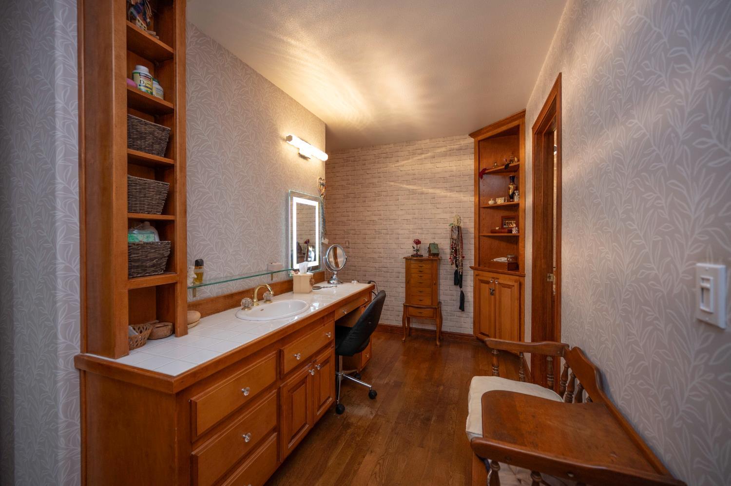 Camino, California, 95709, United States, 3 Bedrooms Bedrooms, ,4 BathroomsBathrooms,Residential,For Sale,1893476