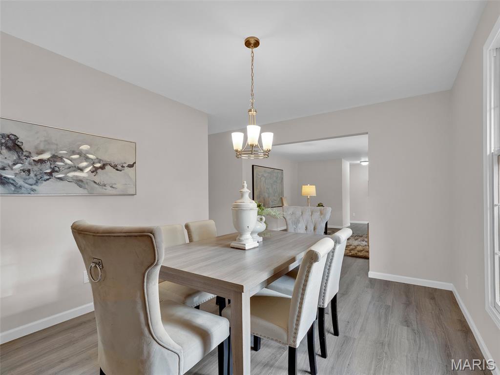 Ballwin, Missouri, 63011, United States, 5 Bedrooms Bedrooms, ,3 BathroomsBathrooms,Residential,For Sale,1992097