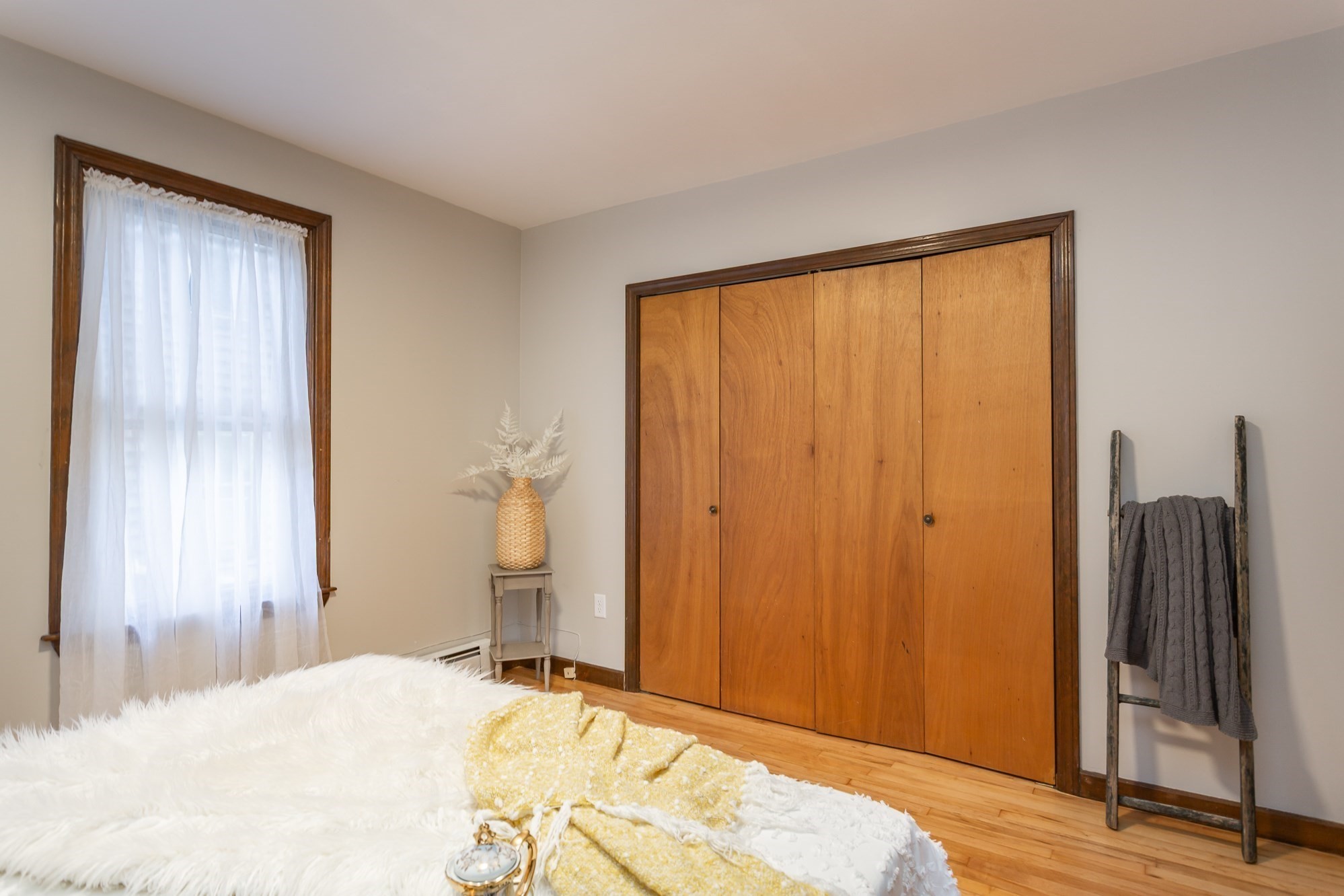 New Bedford, Massachusetts, 02744, United States, 7 Bedrooms Bedrooms, ,2 BathroomsBathrooms,Residential,For Sale,2012325