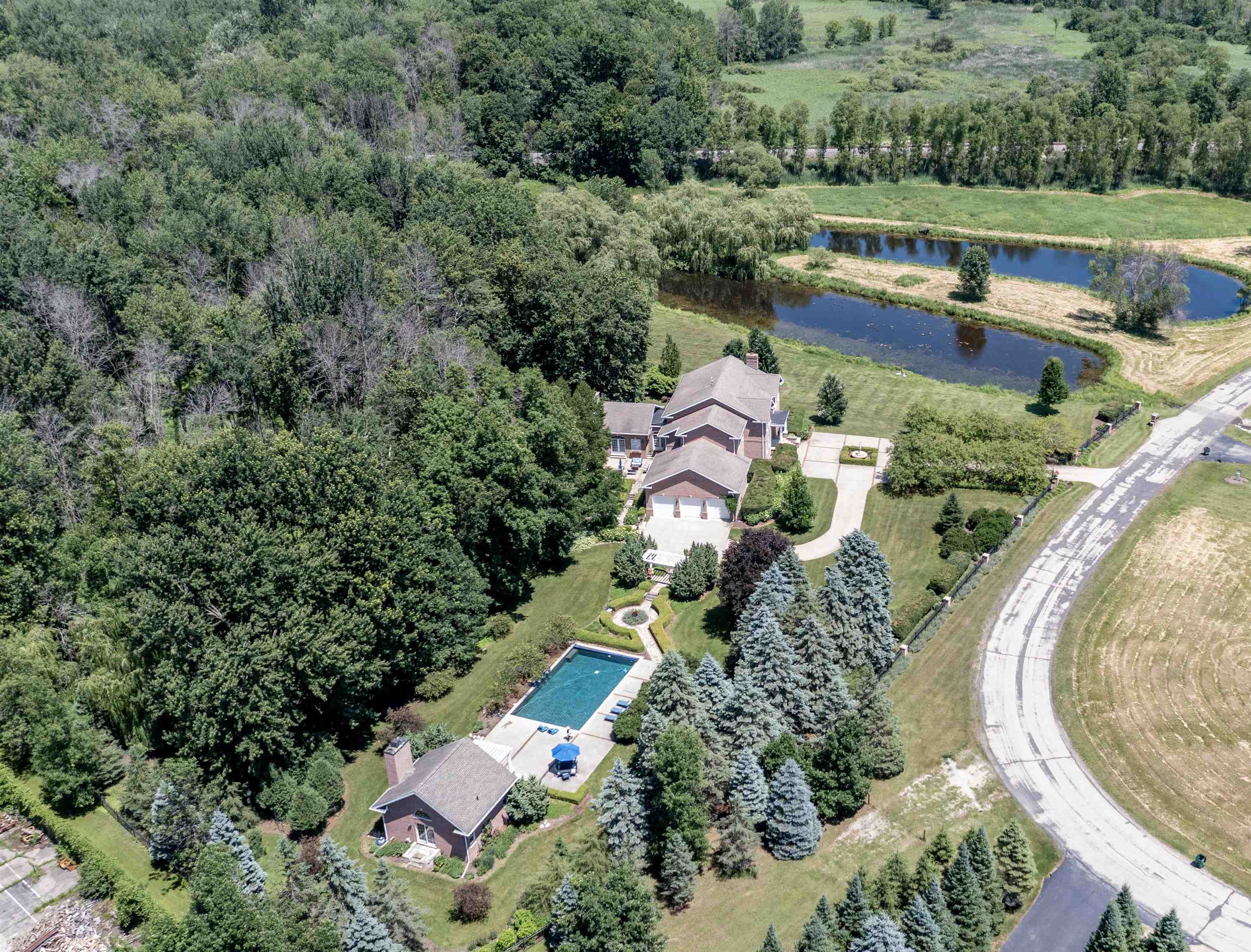 Hortonville, Wisconsin, 54944, United States, 4 Bedrooms Bedrooms, ,6 BathroomsBathrooms,Residential,For Sale,1983735