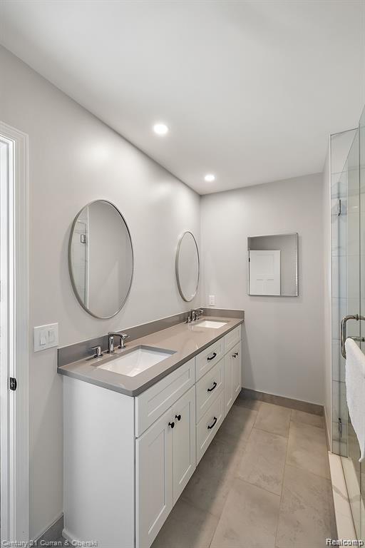 Livonia, Michigan, 48152, United States, 3 Bedrooms Bedrooms, ,3 BathroomsBathrooms,Residential,For Sale,1980110