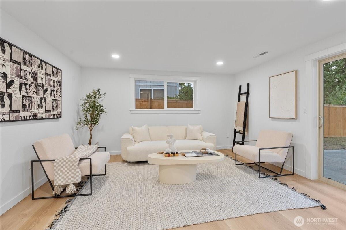 TACOMA, Washington, 98404, United States, 3 Bedrooms Bedrooms, ,2 BathroomsBathrooms,Residential,For Sale,2003286