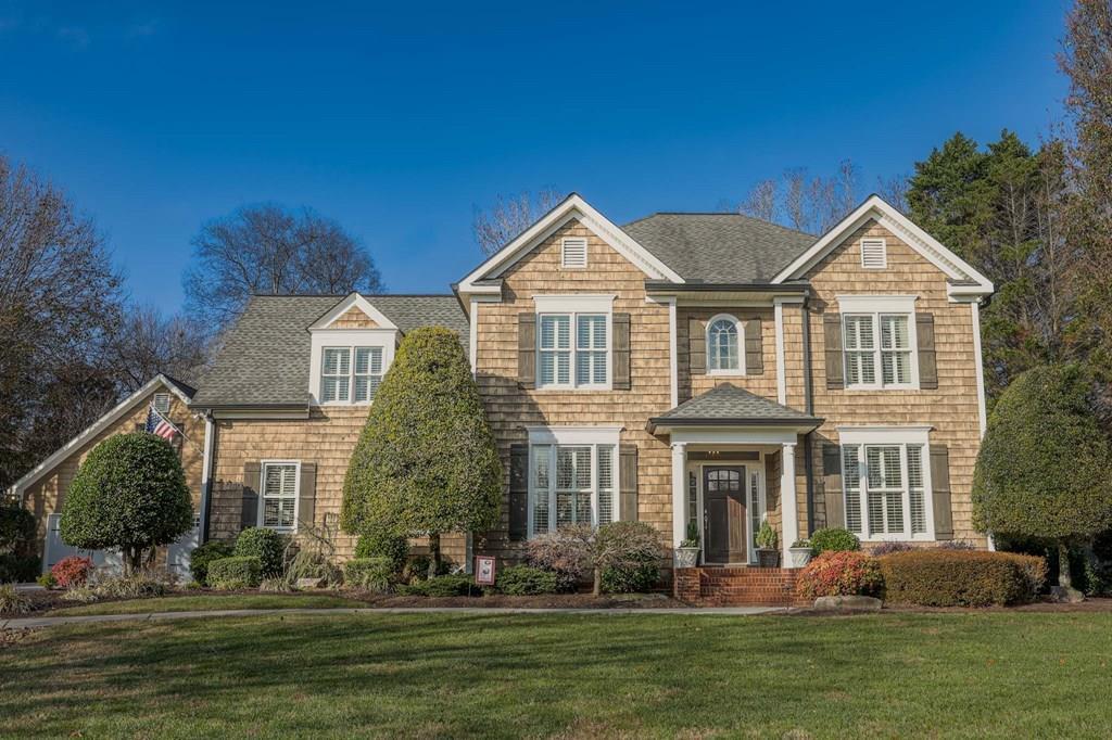 DALTON, Georgia, 30720, United States, 4 Bedrooms Bedrooms, ,4 BathroomsBathrooms,Residential,For Sale,2003034