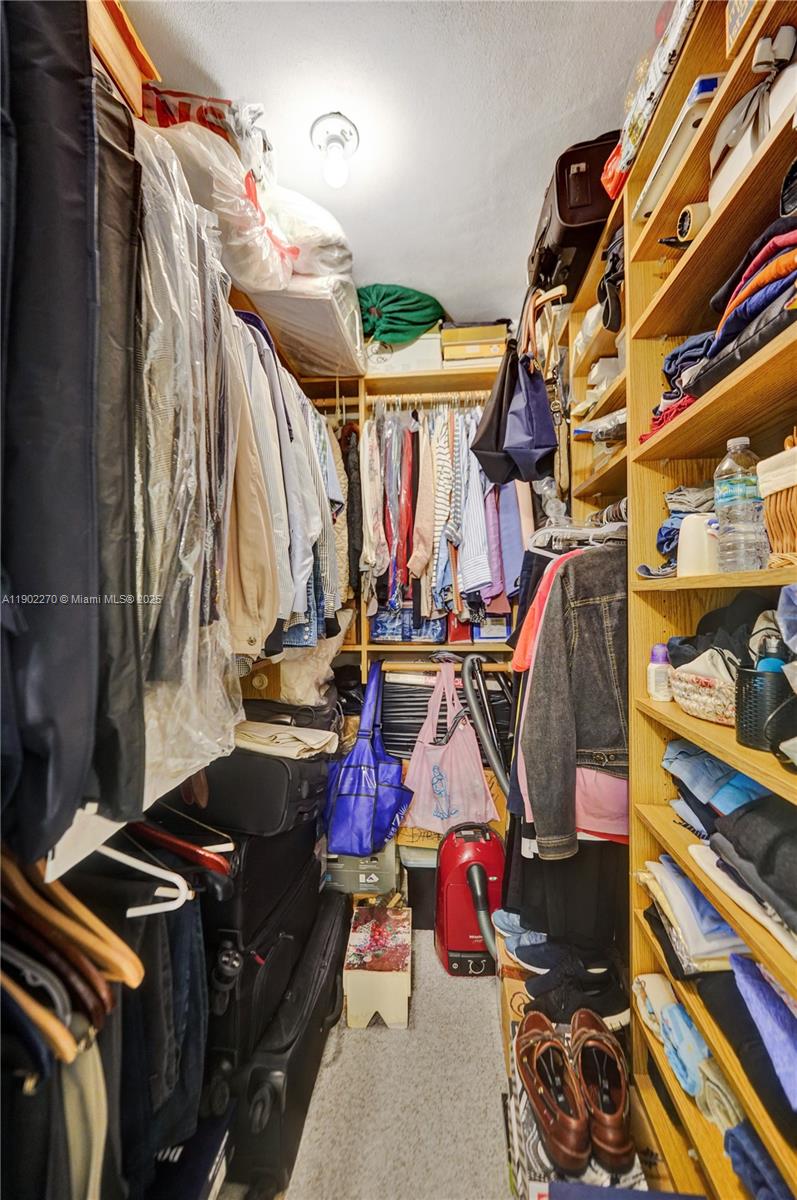 Key Biscayne, Florida, 33149, United States, 1 Bedroom Bedrooms, ,2 BathroomsBathrooms,Residential,For Sale,1971472