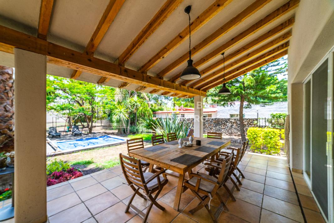 Robles, Querétaro, Querétaro, 76100, Mexico, 4 Bedrooms Bedrooms, ,4 BathroomsBathrooms,Residential,For Sale,Robles,1443565