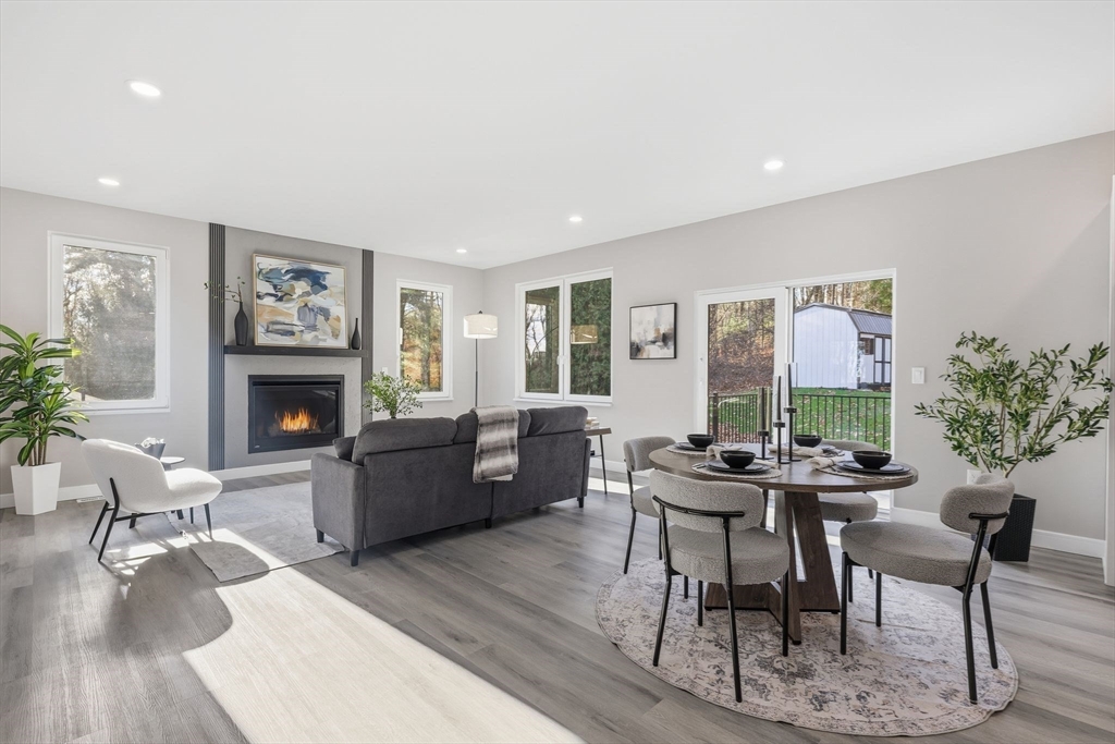 Holyoke, Massachusetts, 01040, United States, 3 Bedrooms Bedrooms, ,3 BathroomsBathrooms,Residential,For Sale,2003415