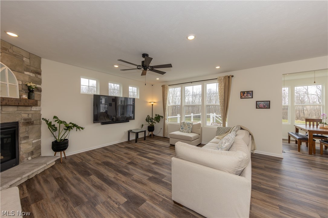 Aurora, Ohio, 44202, United States, 3 Bedrooms Bedrooms, ,3 BathroomsBathrooms,Residential,For Sale,2030773