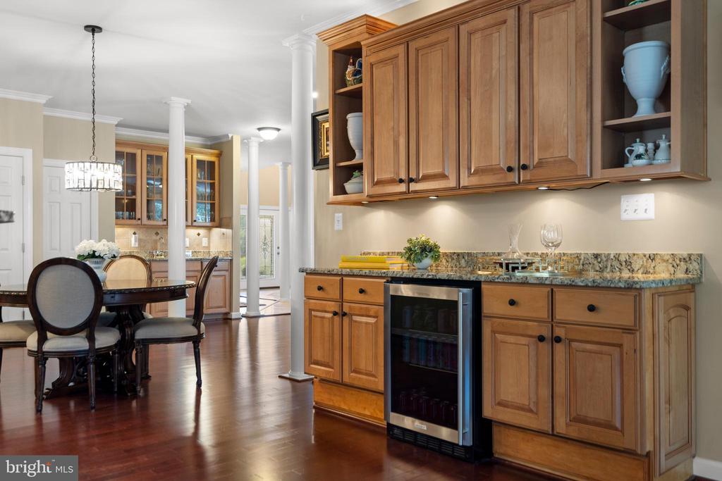 Broadlands, Virginia, 20148, United States, 5 Bedrooms Bedrooms, ,5 BathroomsBathrooms,Residential,For Sale,1977540