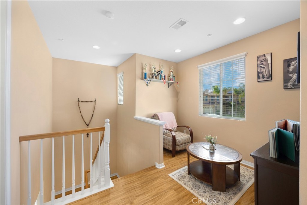 Highland, California, 92346, United States, 5 Bedrooms Bedrooms, ,4 BathroomsBathrooms,Residential,For Sale,1975200