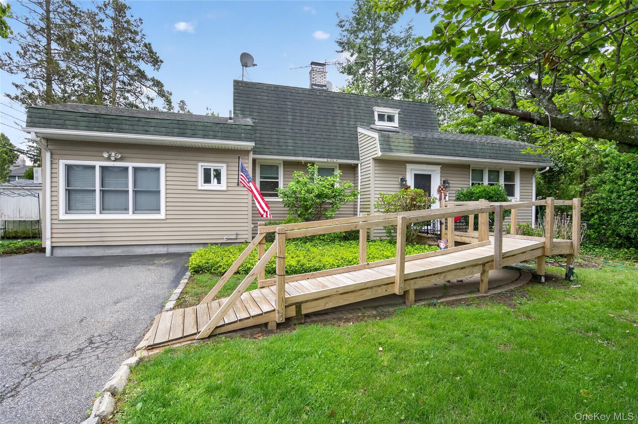  8 7th Street, Carle Place, NY, 11514 - 物件實景