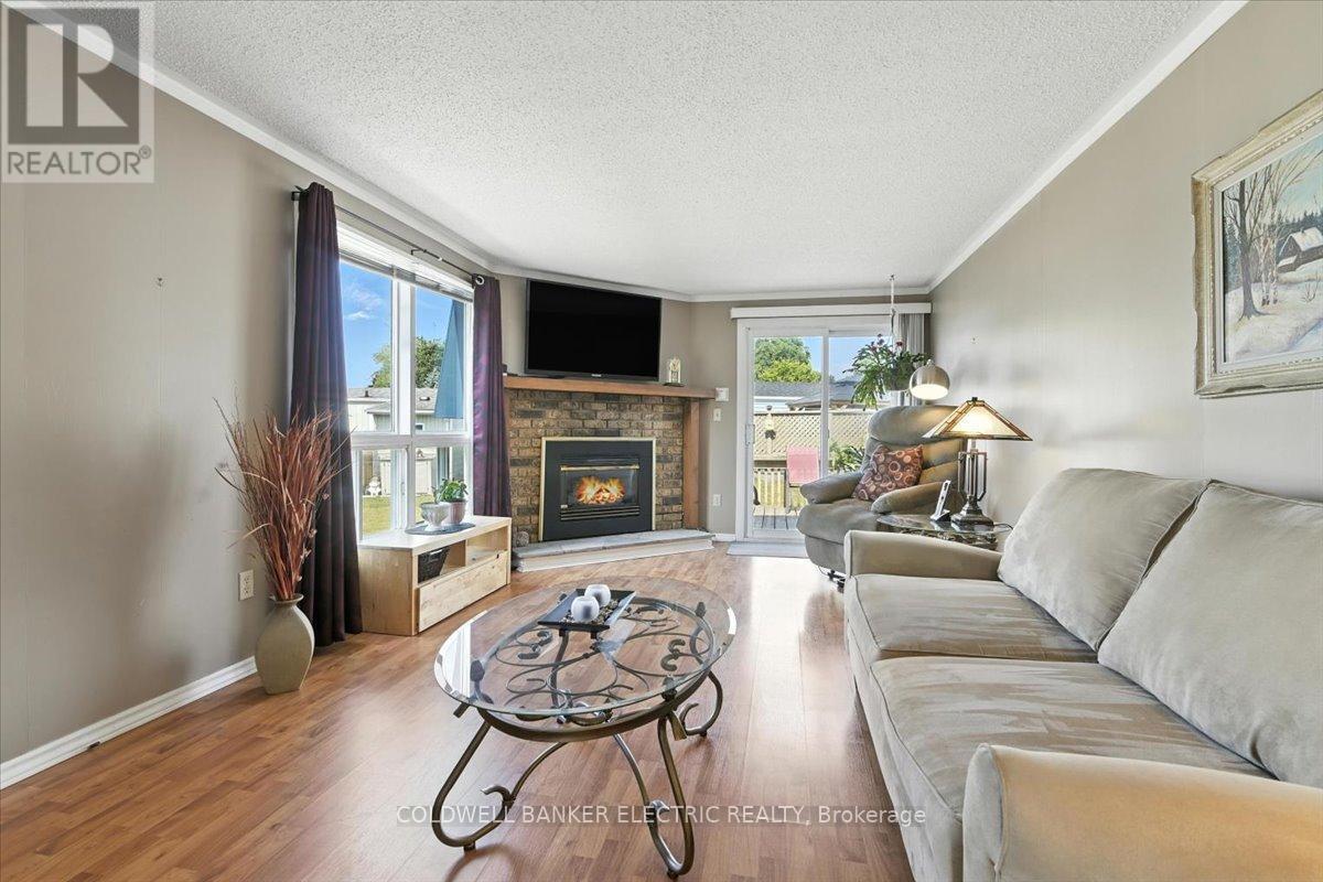 CLARINGTON (NEWCASTLE), Ontario, L1B 1A8, CA, 2 Bedrooms Bedrooms, ,1 BathroomBathrooms,Residential,For Sale,1891909