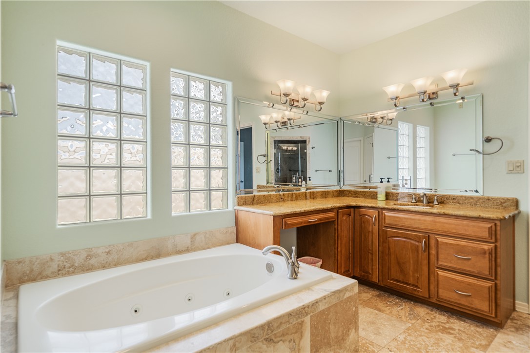 Corpus Christi, Texas, 78418, United States, 4 Bedrooms Bedrooms, ,4 BathroomsBathrooms,Residential,For Sale,1917782
