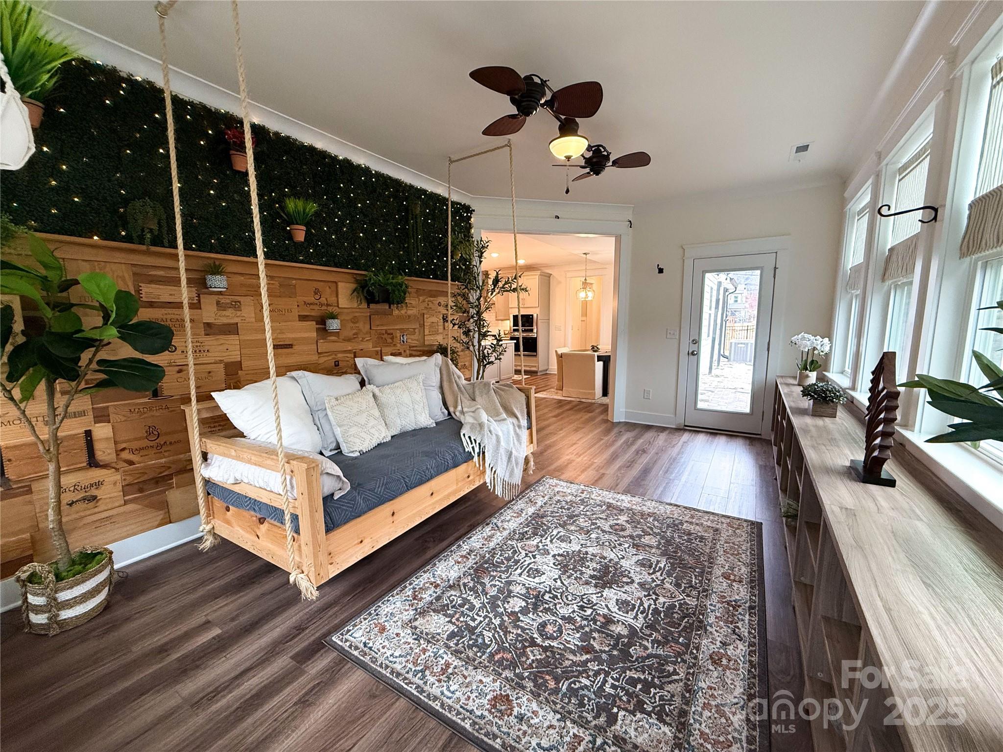 Huntersville, North Carolina, 28078, United States, 6 Bedrooms Bedrooms, ,5 BathroomsBathrooms,Residential,For Sale,1988370