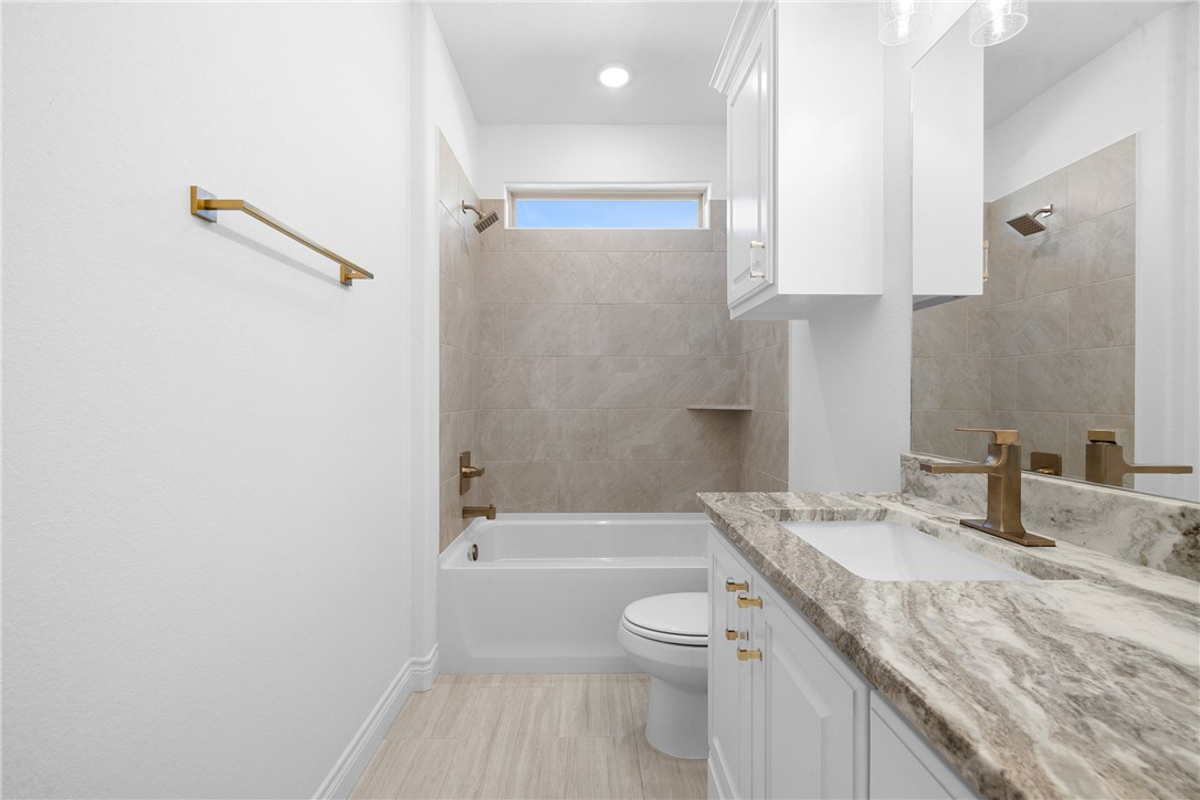 Bryan, Texas, 77808, United States, 3 Bedrooms Bedrooms, ,3 BathroomsBathrooms,Residential,For Sale,1984119