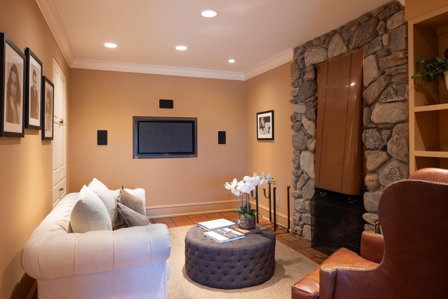Carmel, California, 93923, United States, 4 Bedrooms Bedrooms, ,5 BathroomsBathrooms,Residential,For Sale,1819241
