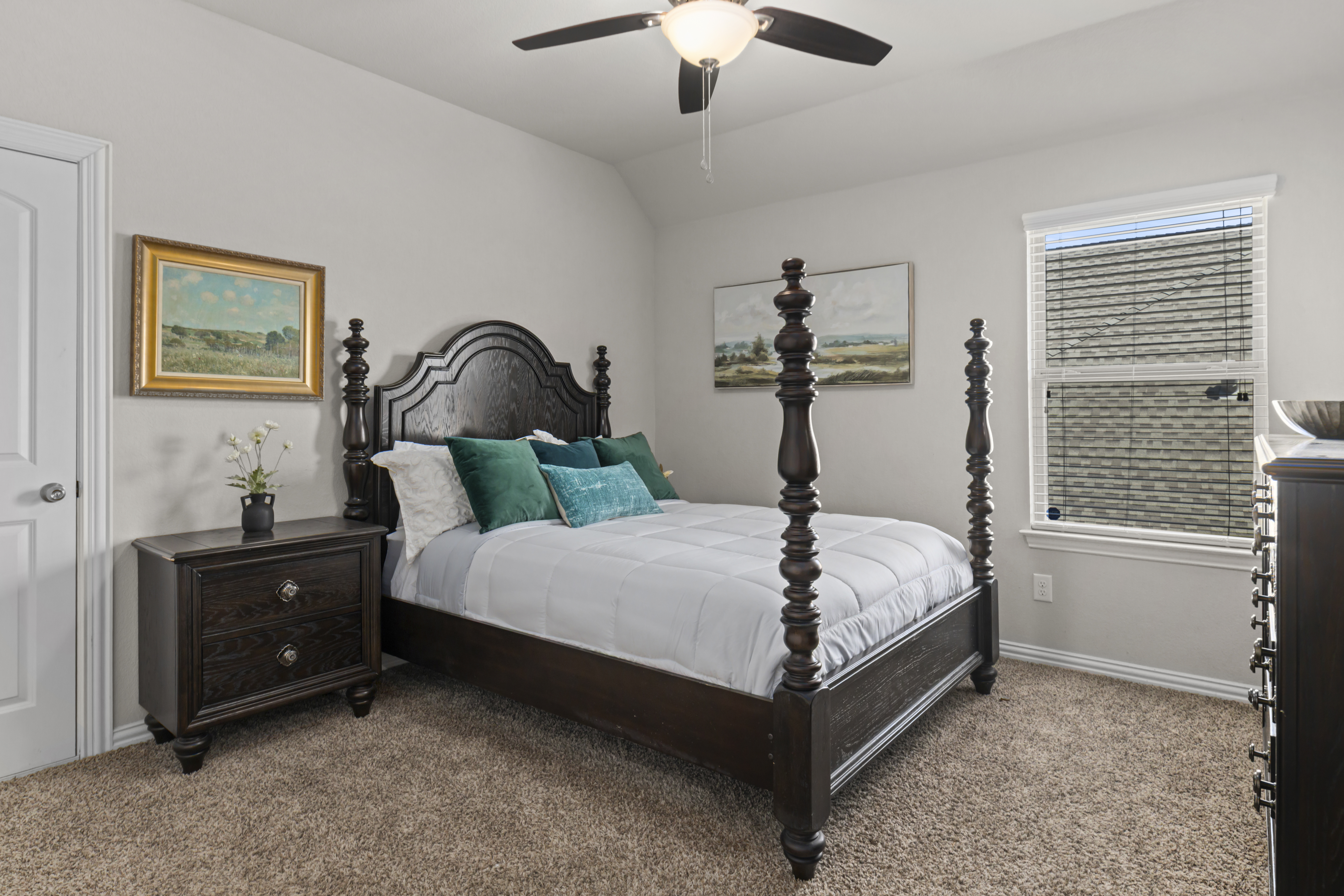  Flexible Living + Game Room in Desirable Northside ISD - 物件實景