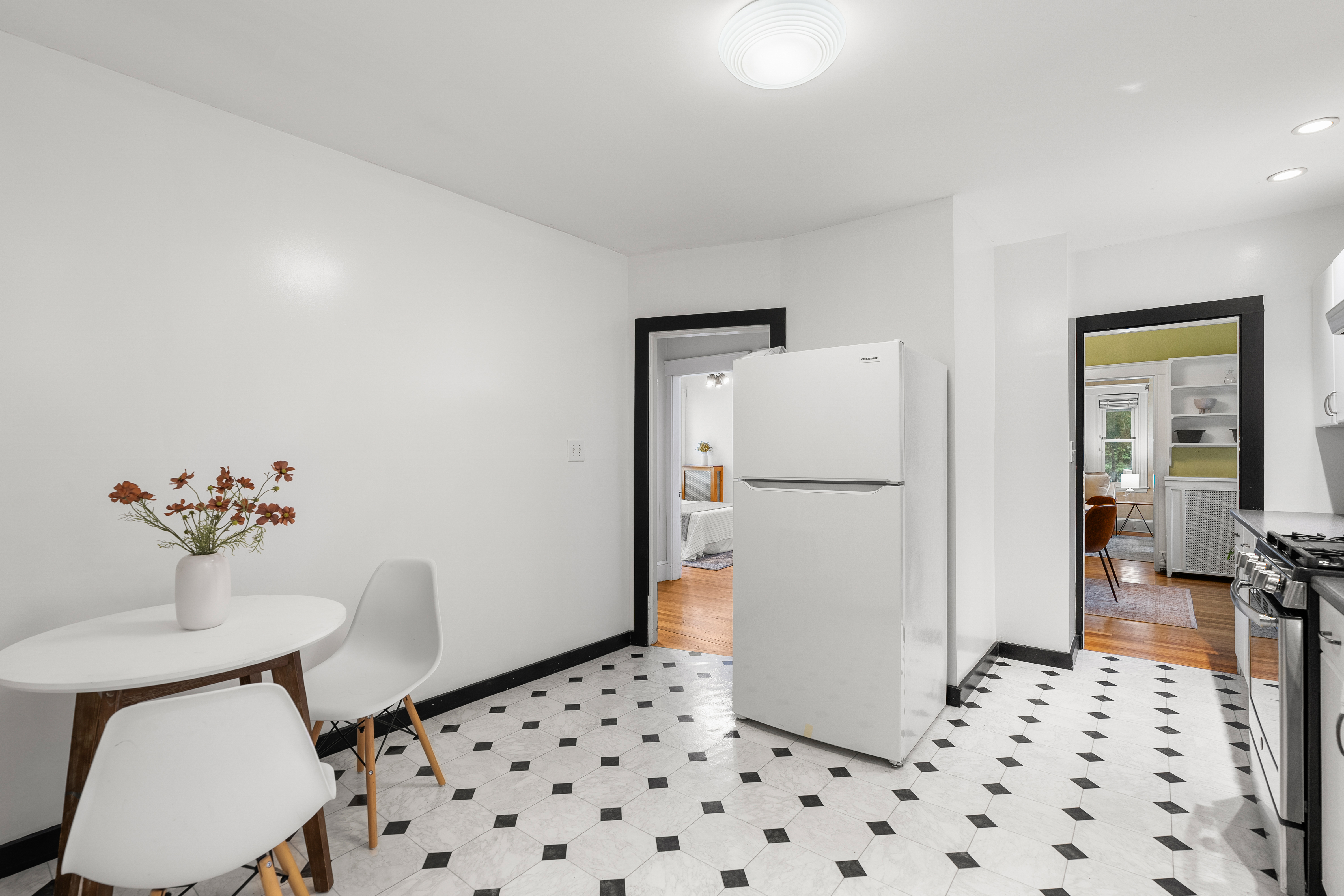  5-7 Locke Street, Arlington, MA, 02476 - 物件實景