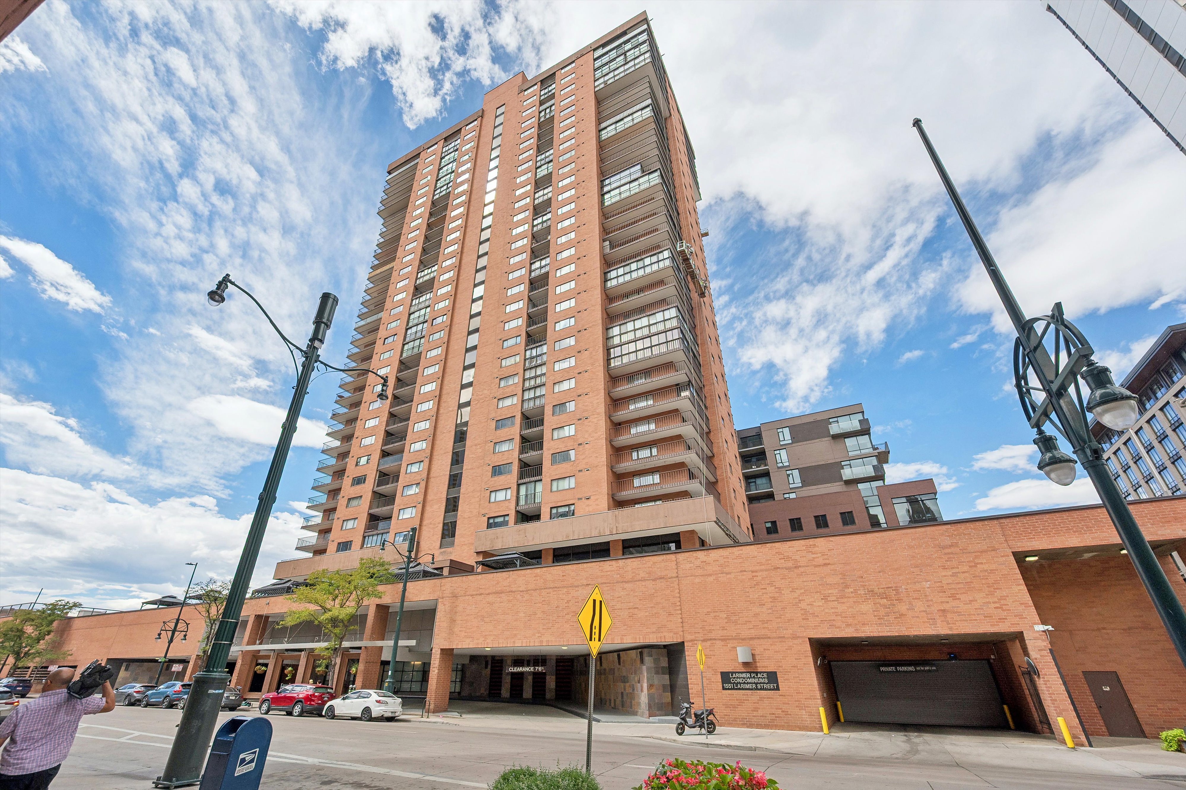  Iconic Larimer Place - 物件實景
