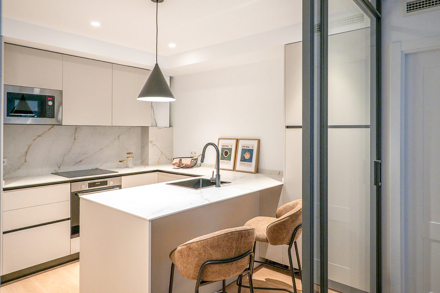  Contemporary three-bedroom flat in Tetuan - 物件實景