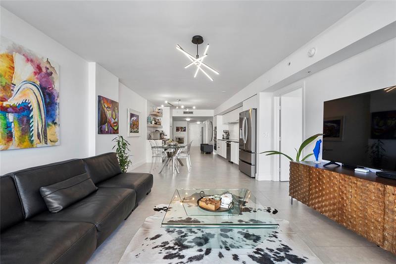 Miami Beach, Florida, 33141, United States, 2 Bedrooms Bedrooms, ,2 BathroomsBathrooms,Residential,For Sale,1990899