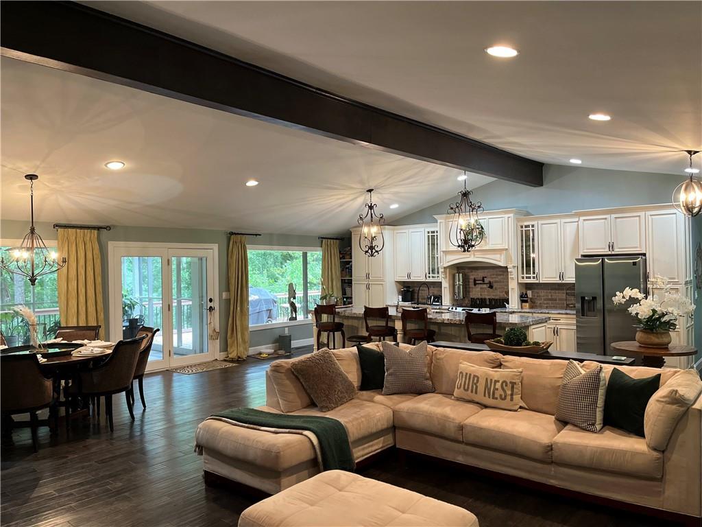 Cumming, Georgia, 30041, United States, 3 Bedrooms Bedrooms, ,3 BathroomsBathrooms,Residential,For Sale,1914655