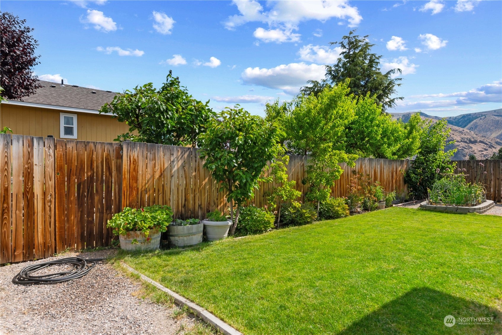 1010 Crest Loop, Entiat, Washington, 98822, United States, 3 Bedrooms Bedrooms, ,3 BathroomsBathrooms,Residential,For Sale,1010 Crest Loop,1592644