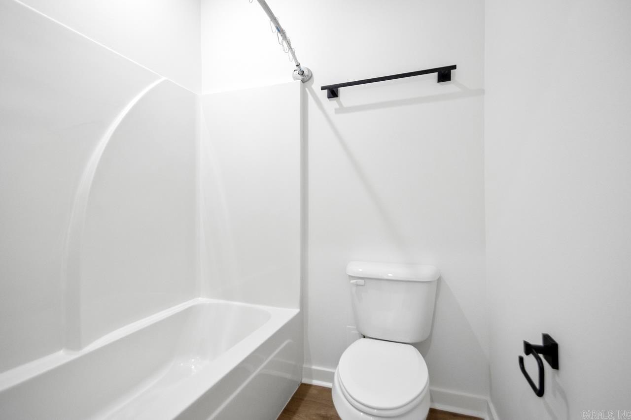 Bryant, Arkansas, 72022, United States, 5 Bedrooms Bedrooms, ,5 BathroomsBathrooms,Residential,For Sale,1978792