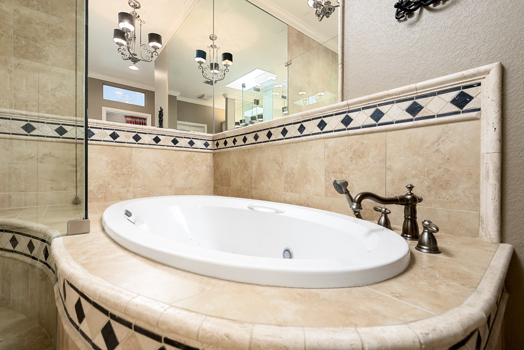 Kerrville, Texas, 78028, United States, 4 Bedrooms Bedrooms, ,4 BathroomsBathrooms,Residential,For Sale,1710846