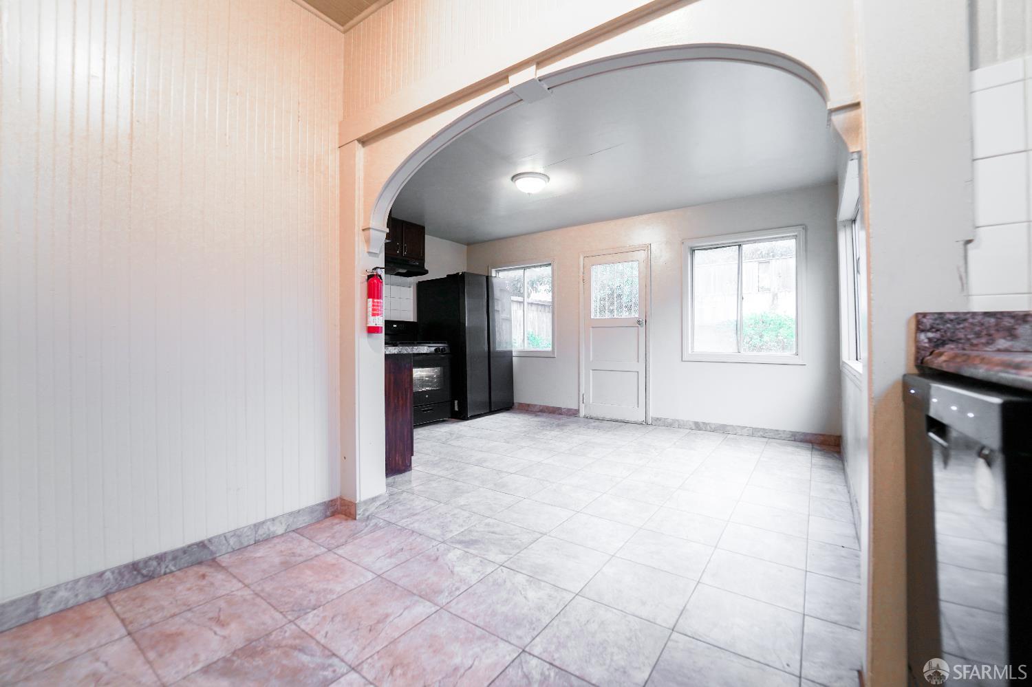 San Francisco, California, 94112, United States, 3 Bedrooms Bedrooms, ,1 BathroomBathrooms,Residential,For Sale,1988228