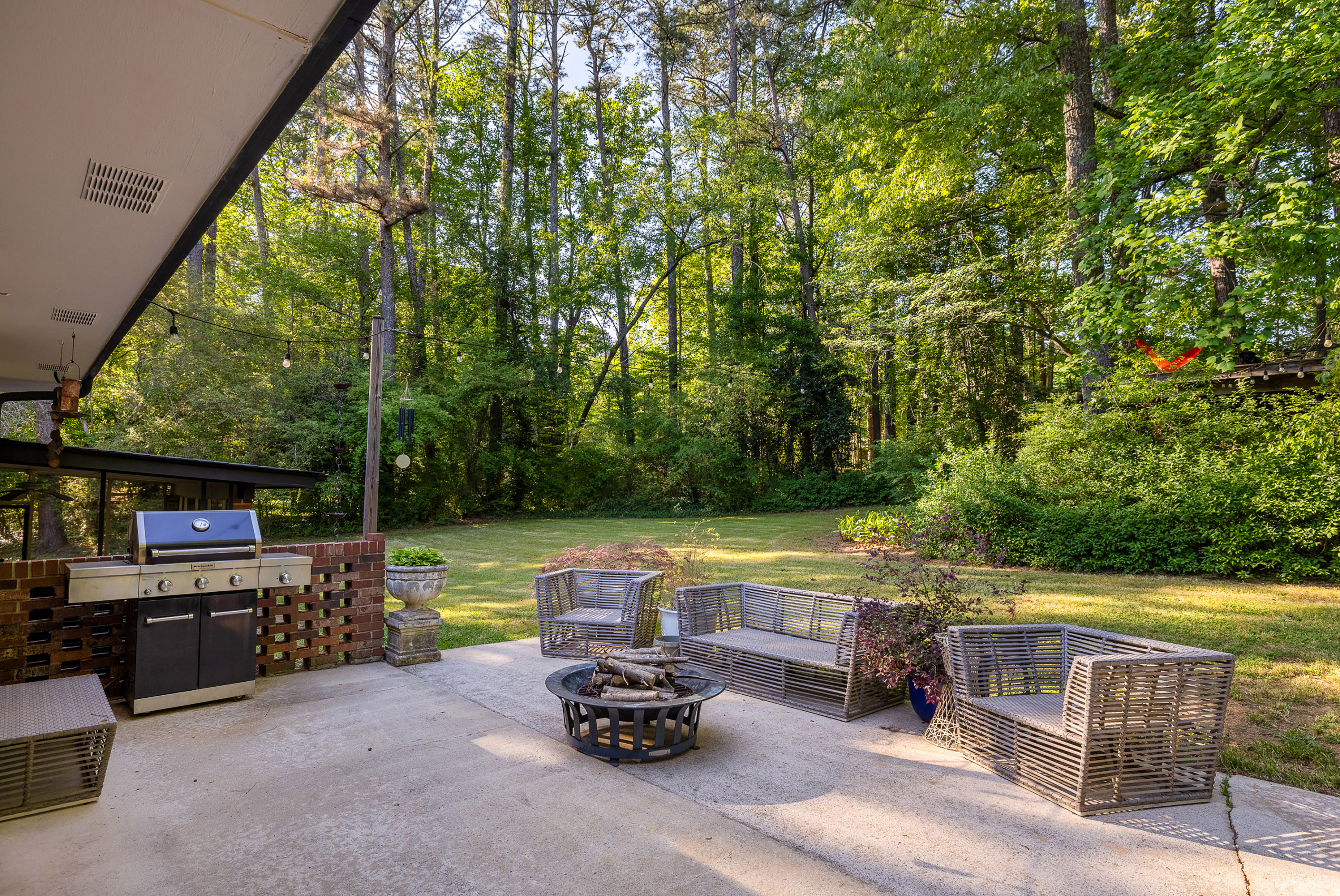  Tucked into the Established Smoke Rise Community - 物件實景