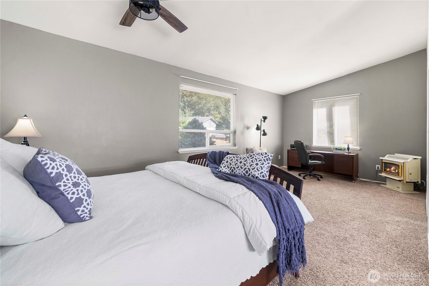 Puyallup, Washington, 98374, United States, 4 Bedrooms Bedrooms, ,2 BathroomsBathrooms,Residential,For Sale,1987950