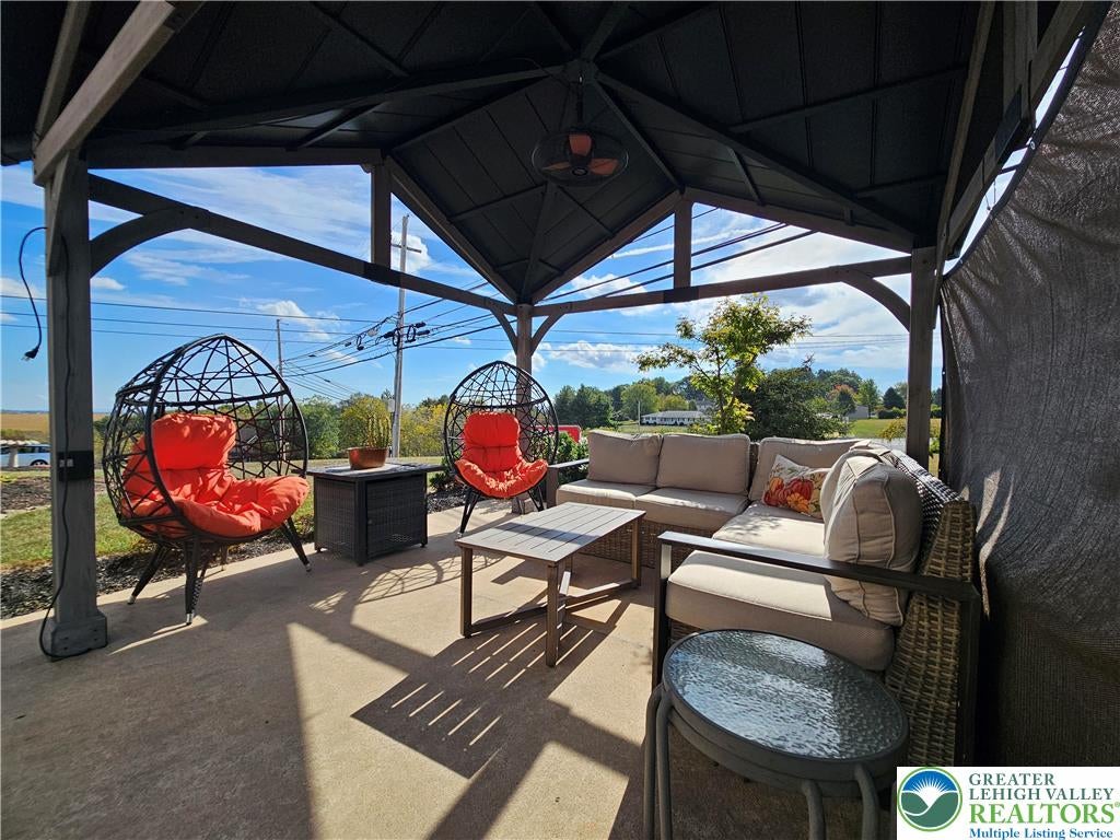 North Whitehall Twp, Pennsylvania, 18078, United States, 4 Bedrooms Bedrooms, ,3 BathroomsBathrooms,Residential,For Sale,1961837