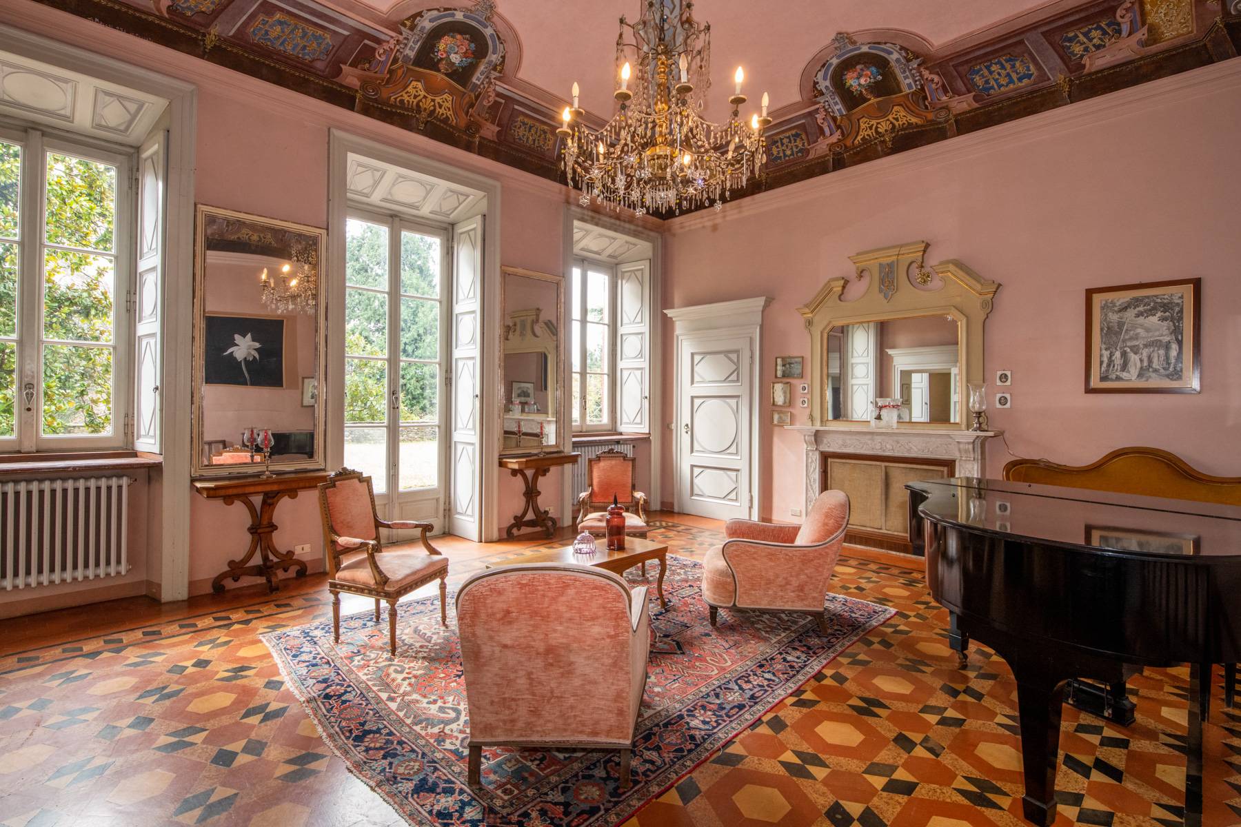 A historic oasis of elegance and tranquility 