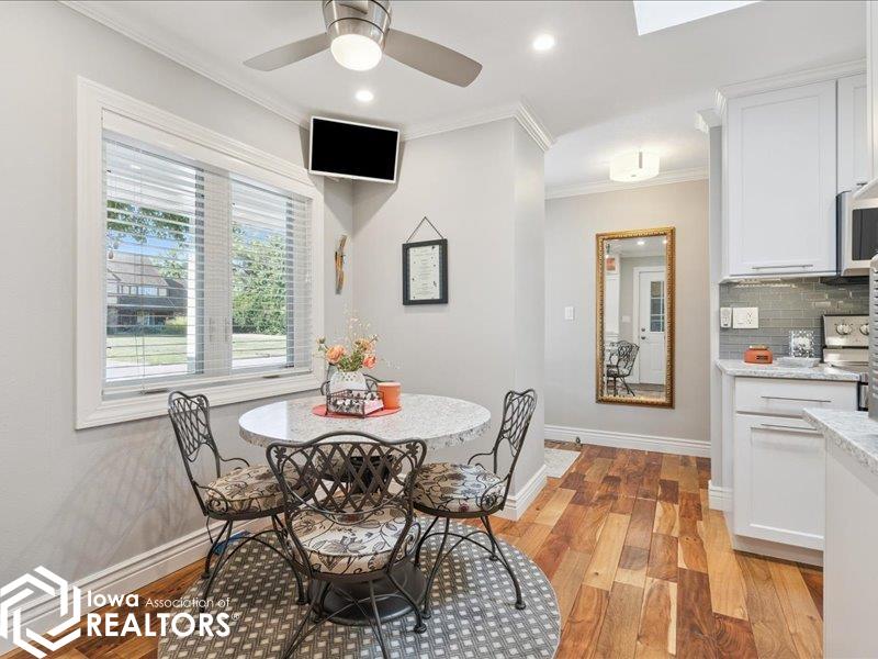 Burlington, Iowa, 52601, United States, 3 Bedrooms Bedrooms, ,3 BathroomsBathrooms,Residential,For Sale,1980074