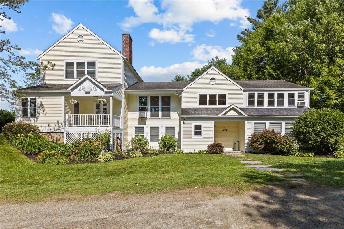 Stowe, Vermont, 05672, United States, 4 Bedrooms Bedrooms, ,3 BathroomsBathrooms,Residential,For Sale,1890997