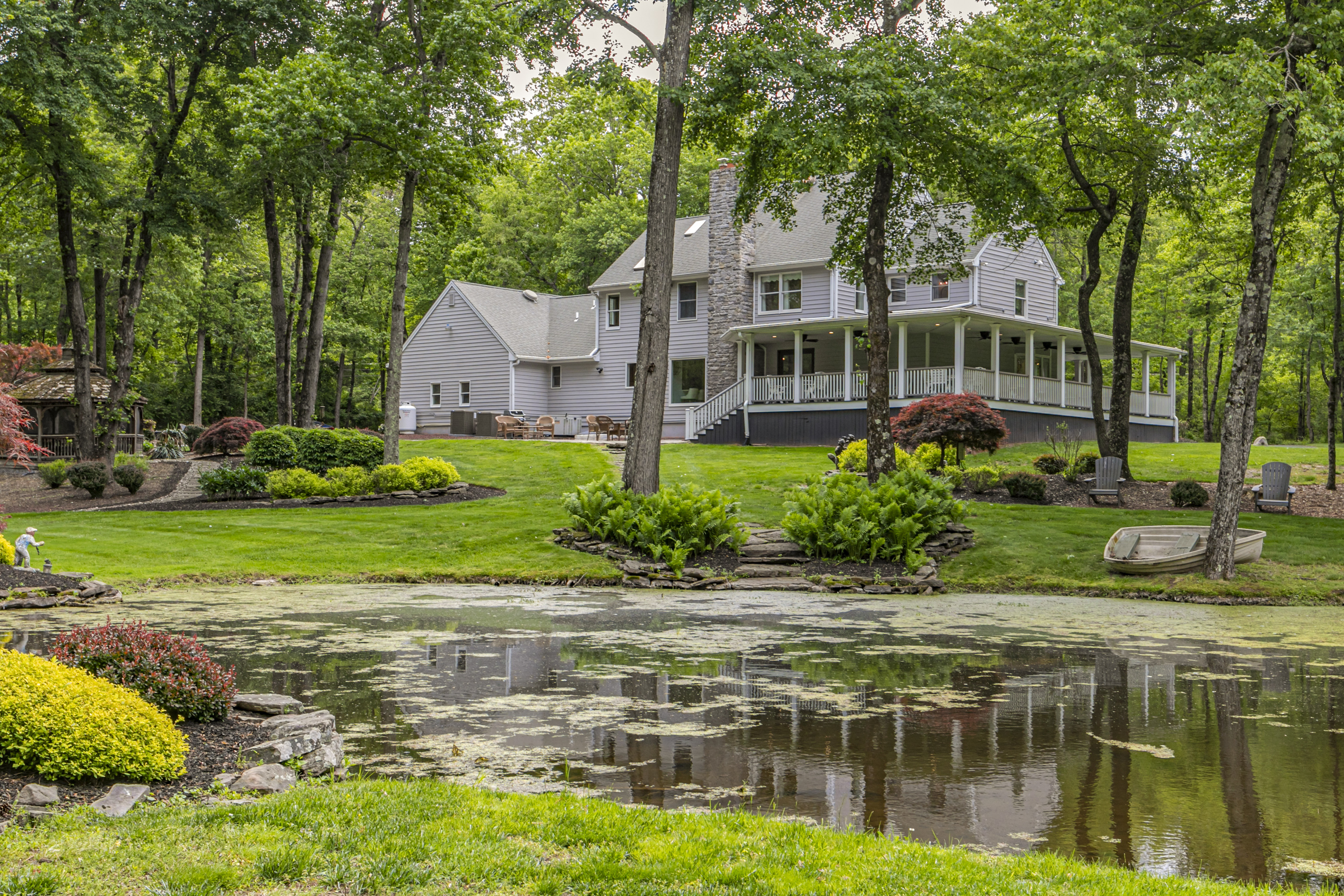  Private 6-Acre Getaway Wrapped in Nature