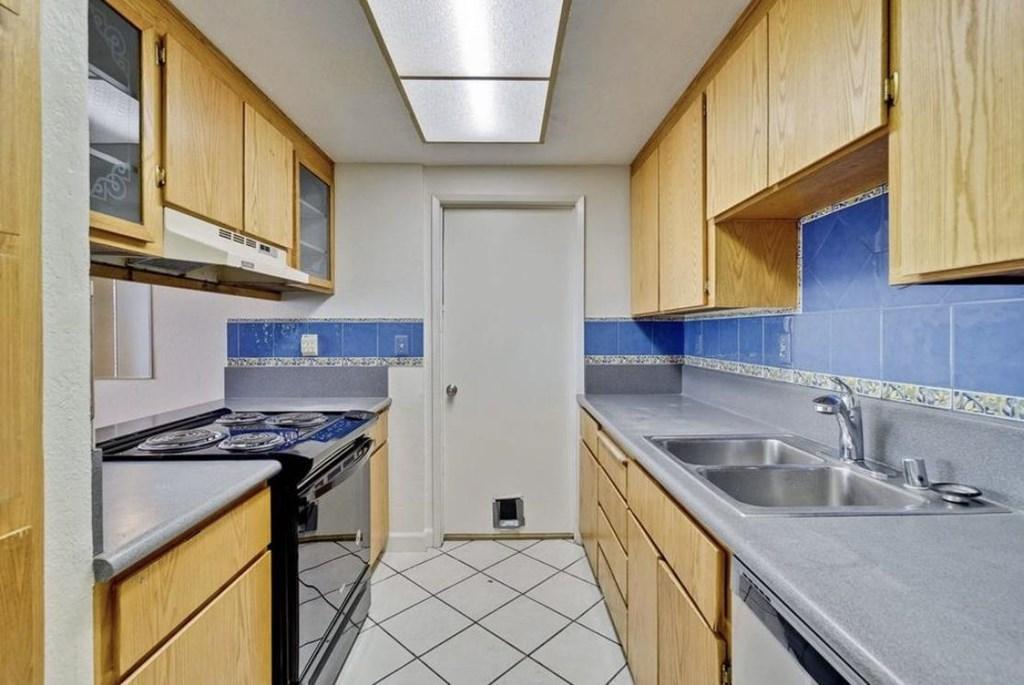 San Jose, California, 95136, United States, 3 Bedrooms Bedrooms, ,3 BathroomsBathrooms,Residential,For Sale,1981912