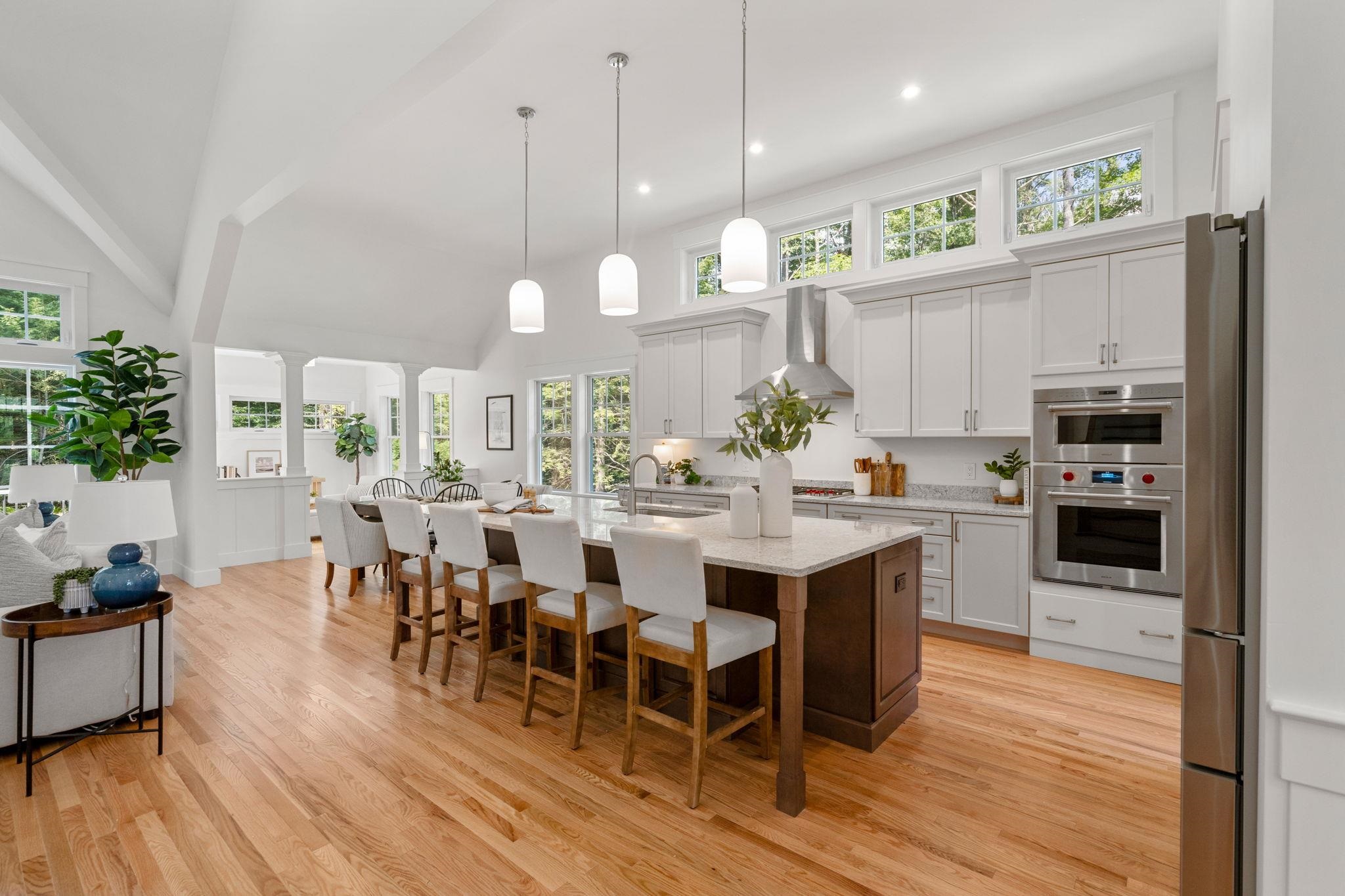 Bedford, New Hampshire, 03110, United States, 4 Bedrooms Bedrooms, ,4 BathroomsBathrooms,Residential,For Sale,1848455