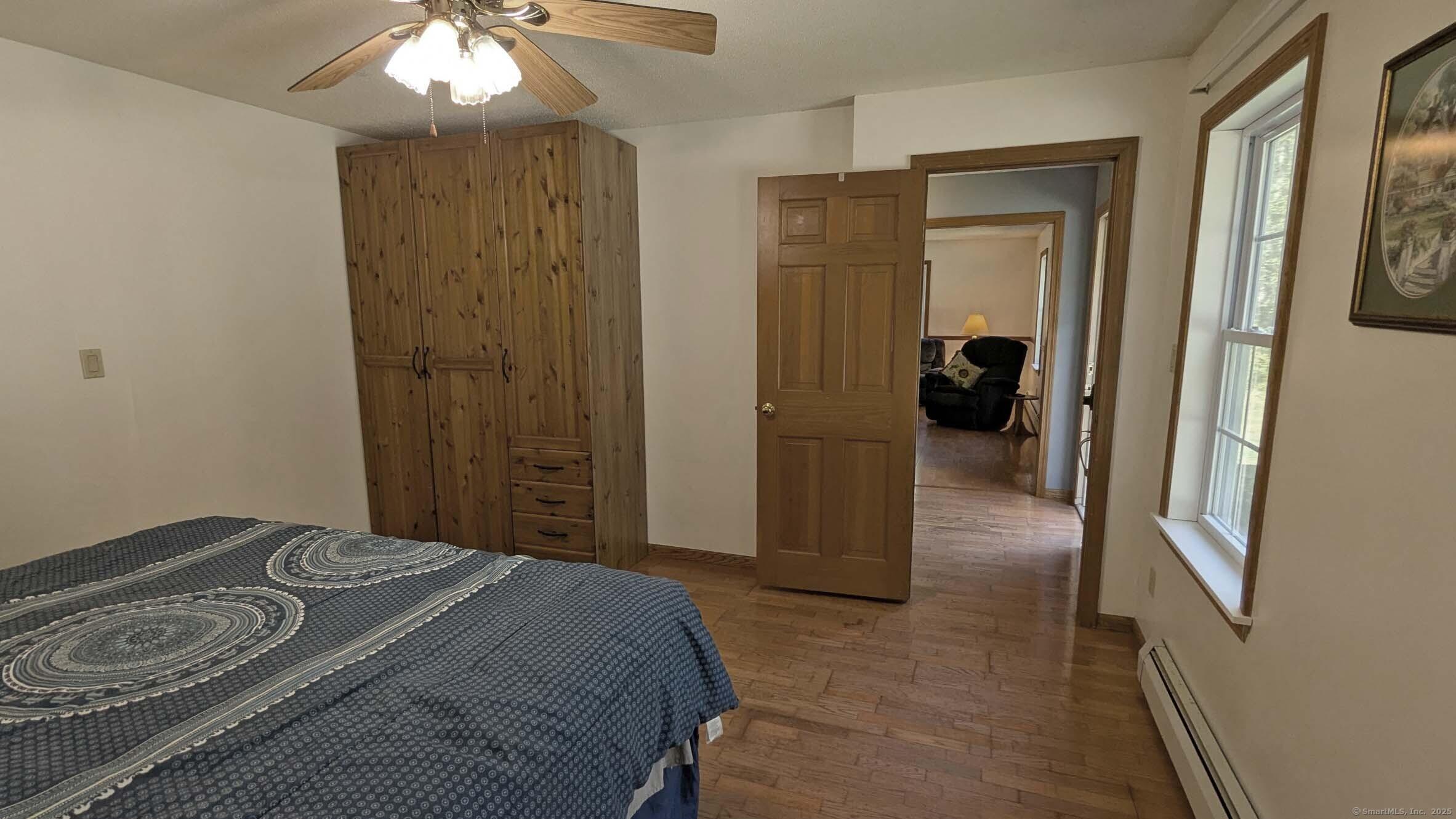 East Hampton, Connecticut, 06424, United States, 3 Bedrooms Bedrooms, ,2 BathroomsBathrooms,Residential,For Sale,1979494