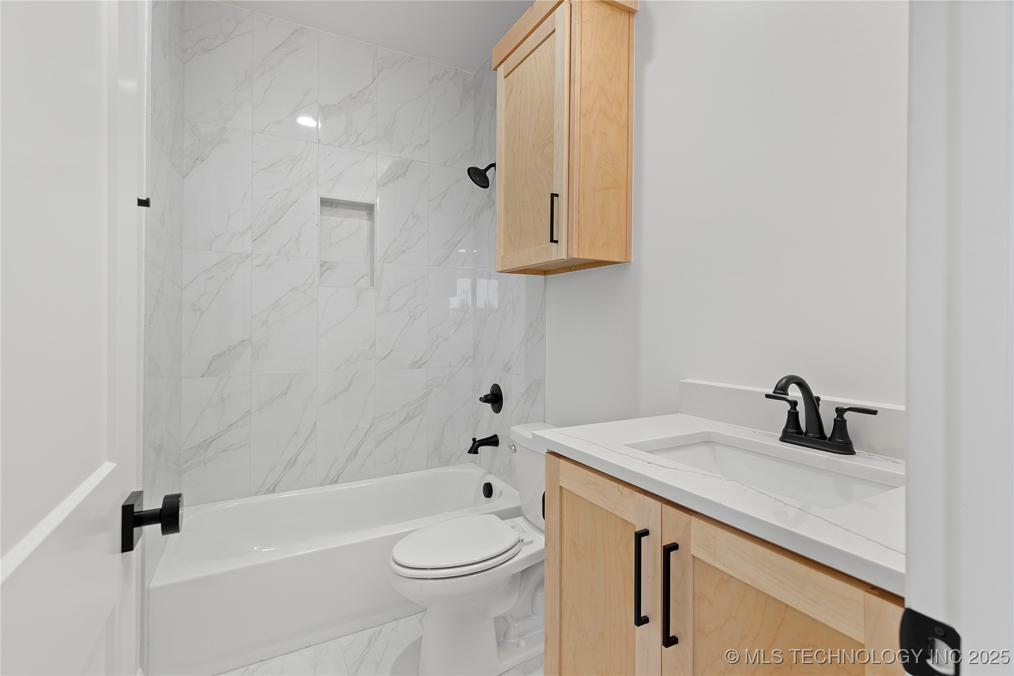 Glenpool, Oklahoma, 74033, United States, 4 Bedrooms Bedrooms, ,4 BathroomsBathrooms,Residential,For Sale,1995692