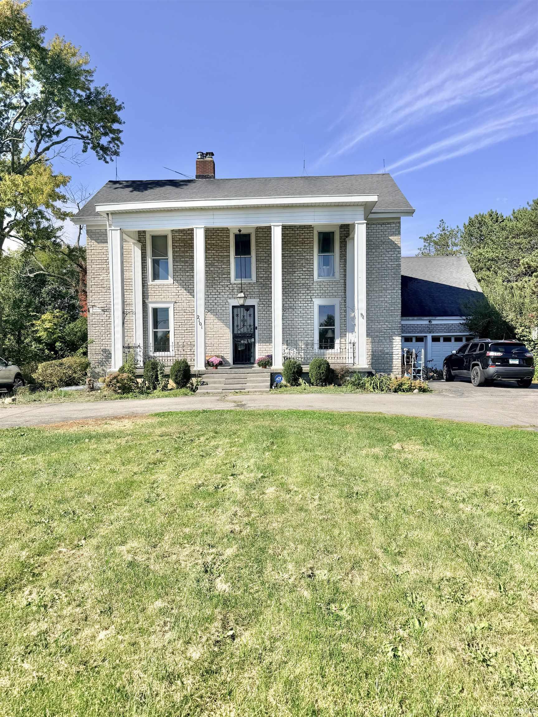 Benton Rd, Muncie, IN 47304