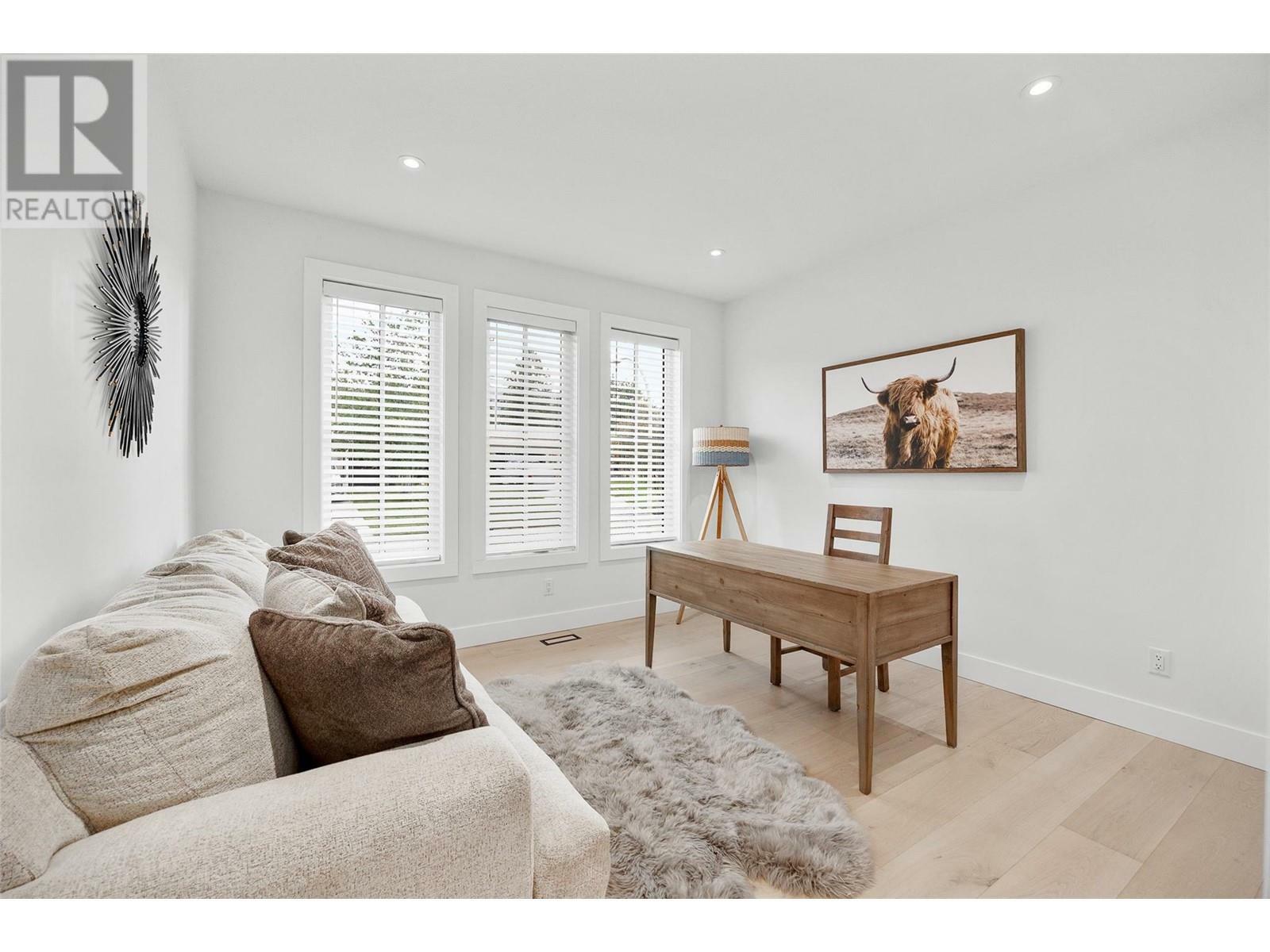 KELOWNA, British Columbia, V1W 4L1, CA, 4 Bedrooms Bedrooms, ,4 BathroomsBathrooms,Residential,For Sale,1838056