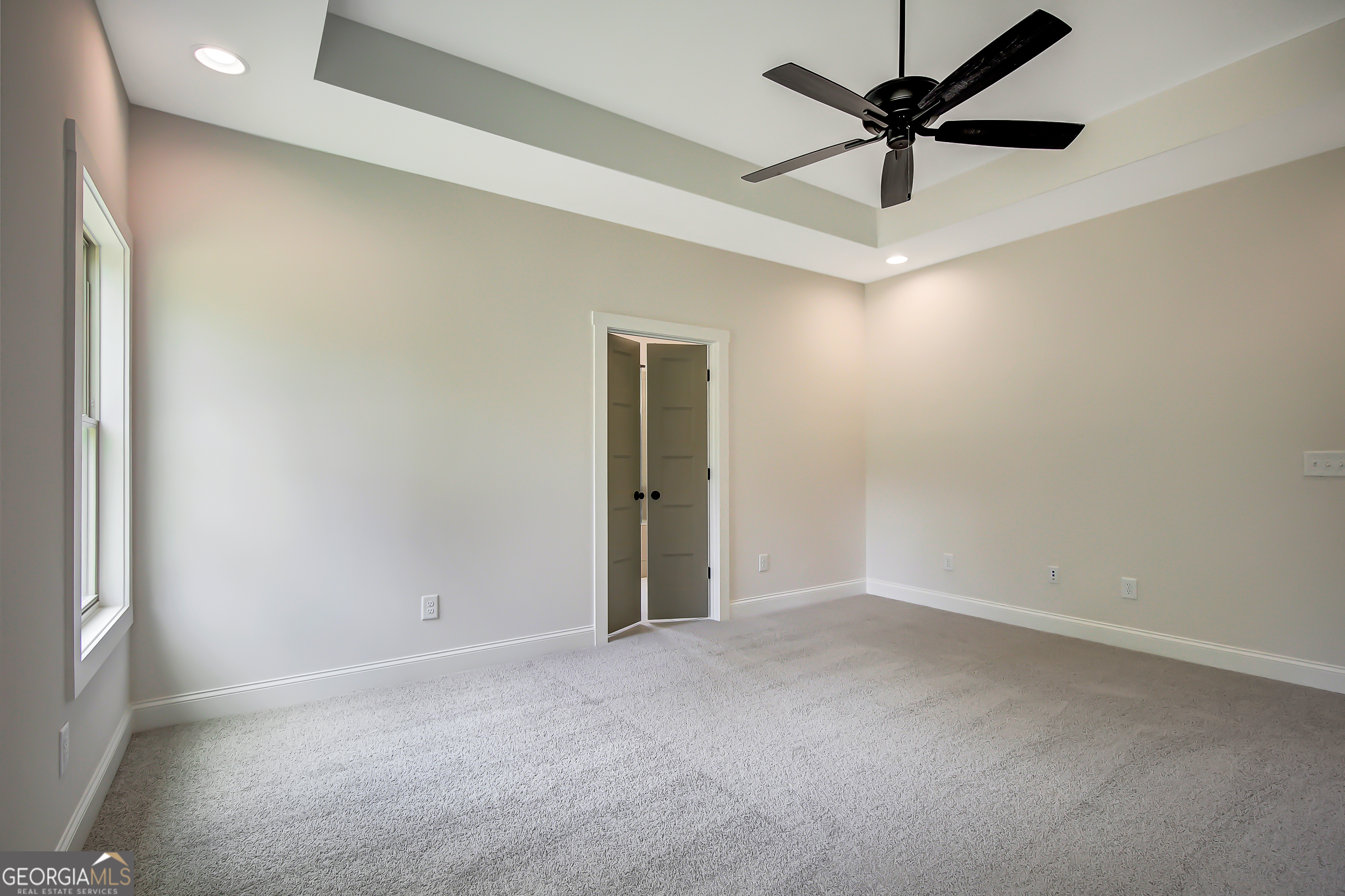 Senoia, Georgia, 30276, United States, 5 Bedrooms Bedrooms, ,4 BathroomsBathrooms,Residential,For Sale,1901806