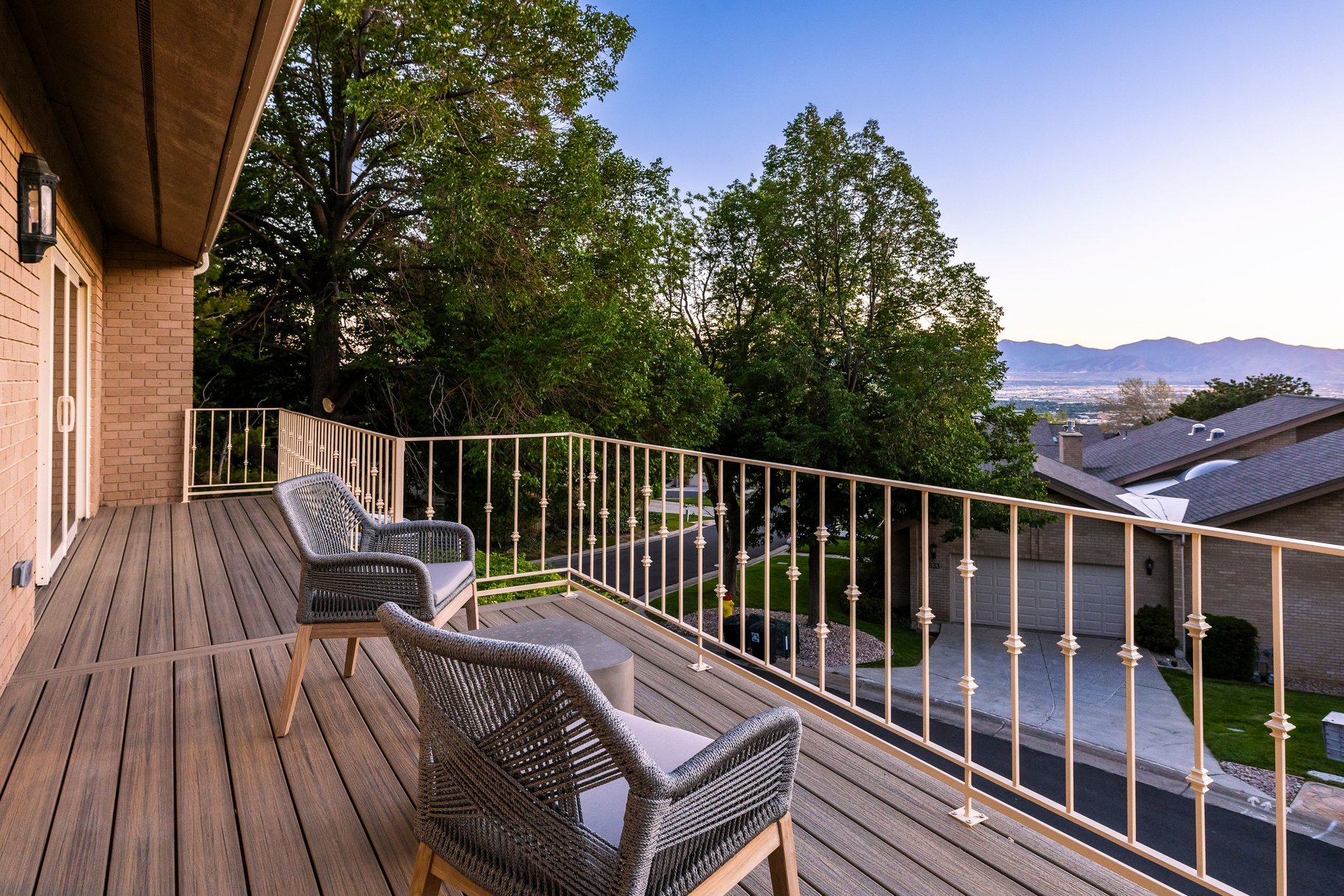  Fully Remodeled Entertainer