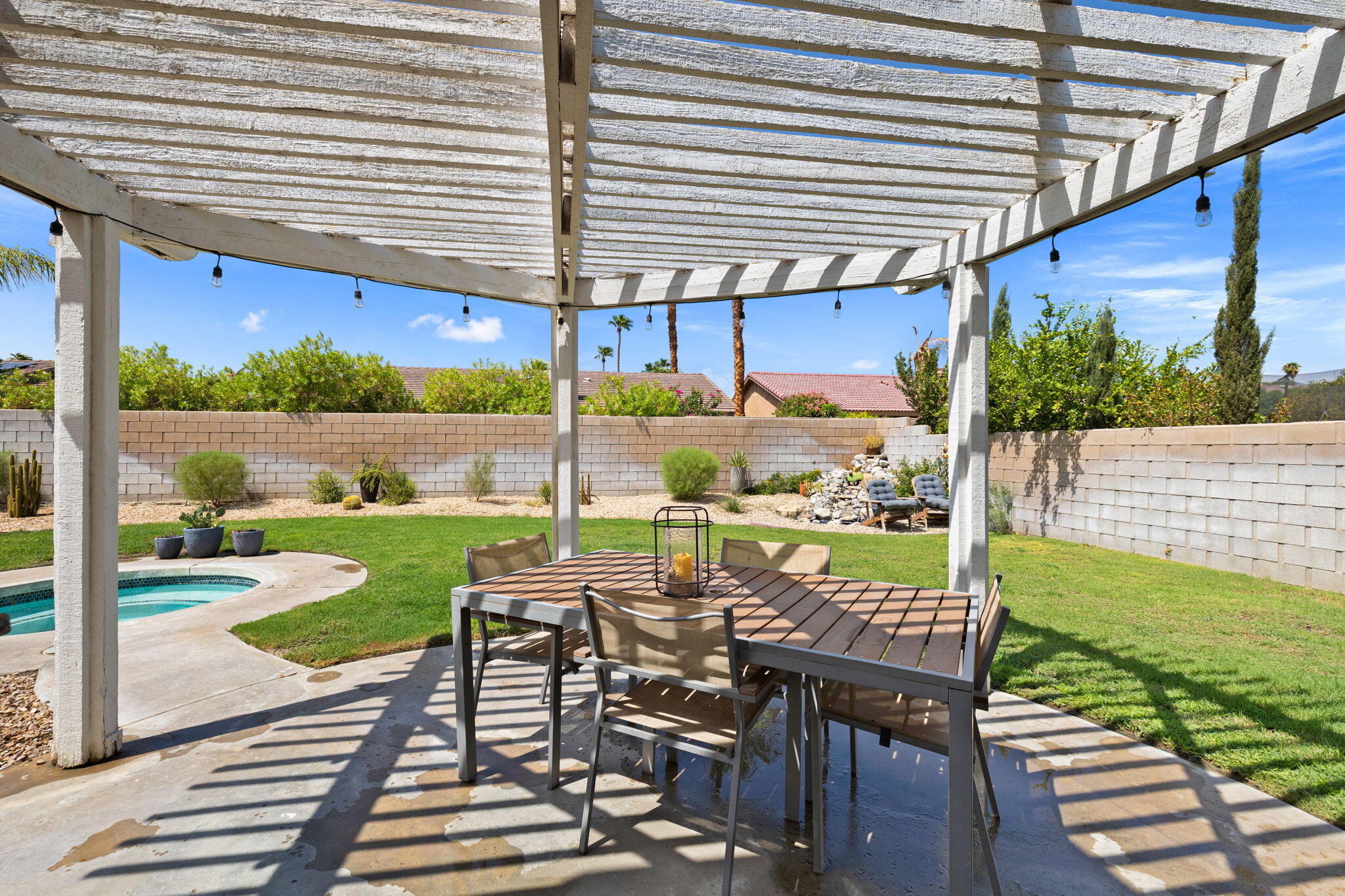 Palm Desert, California, 92211, United States, 3 Bedrooms Bedrooms, ,2 BathroomsBathrooms,Residential,For Sale,1938835