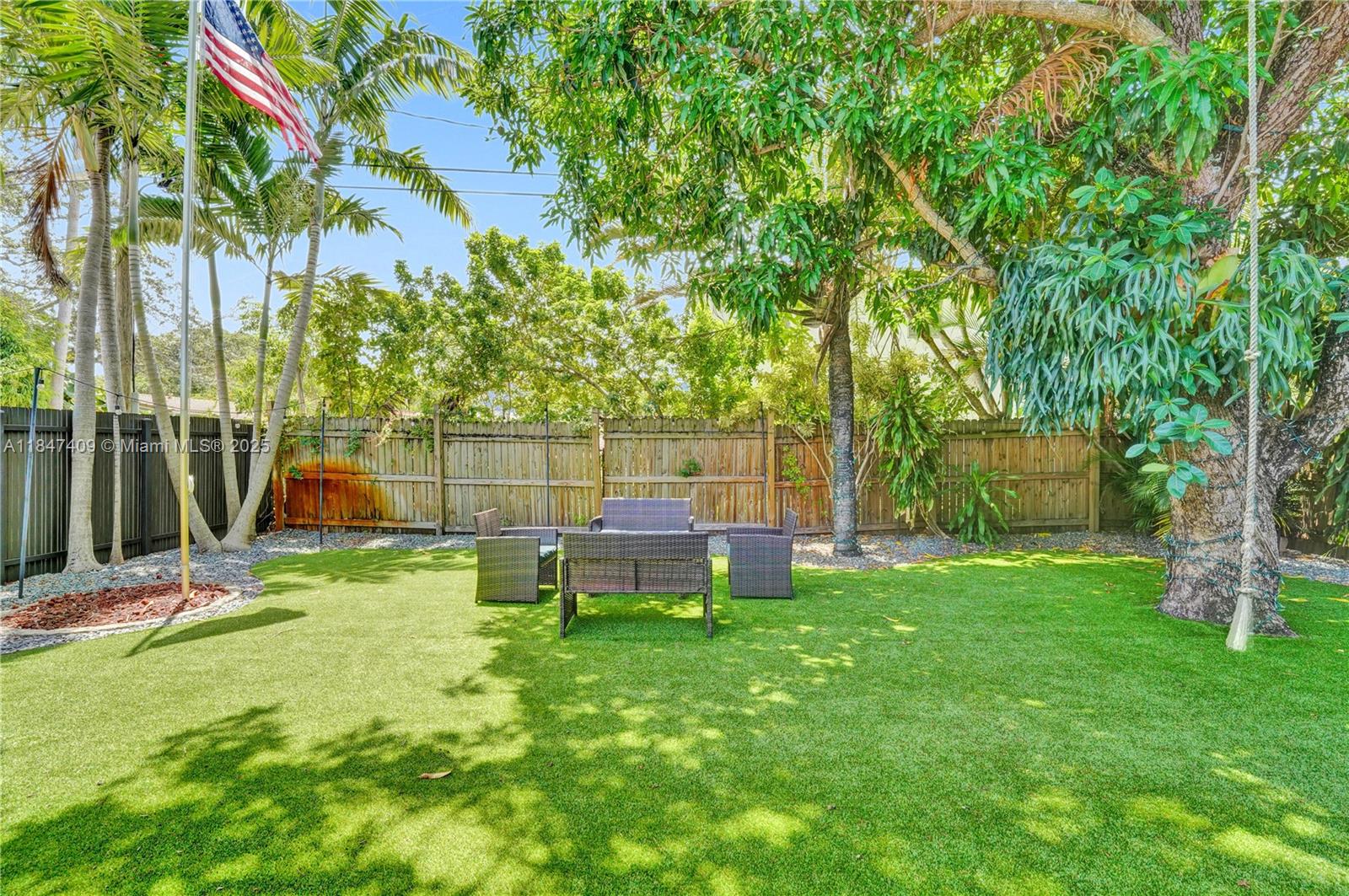 Fort Lauderdale, Florida, 33304, United States, 3 Bedrooms Bedrooms, ,2 BathroomsBathrooms,Residential,For Sale,1901342