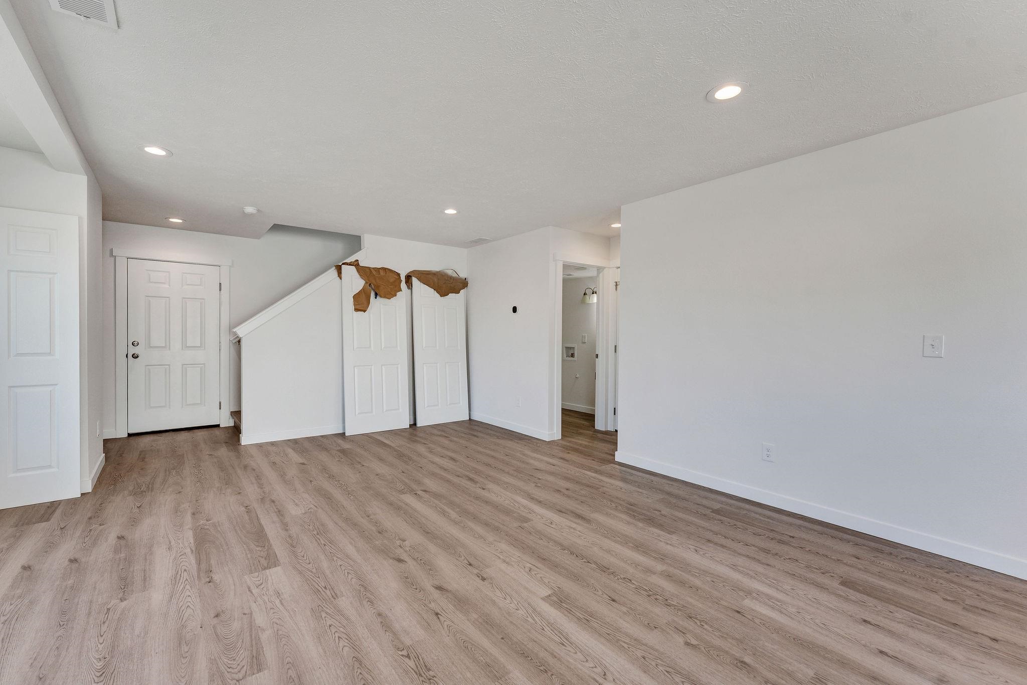 Spokane, Washington, 99212, United States, 3 Bedrooms Bedrooms, ,6 BathroomsBathrooms,Residential,For Sale,1986291