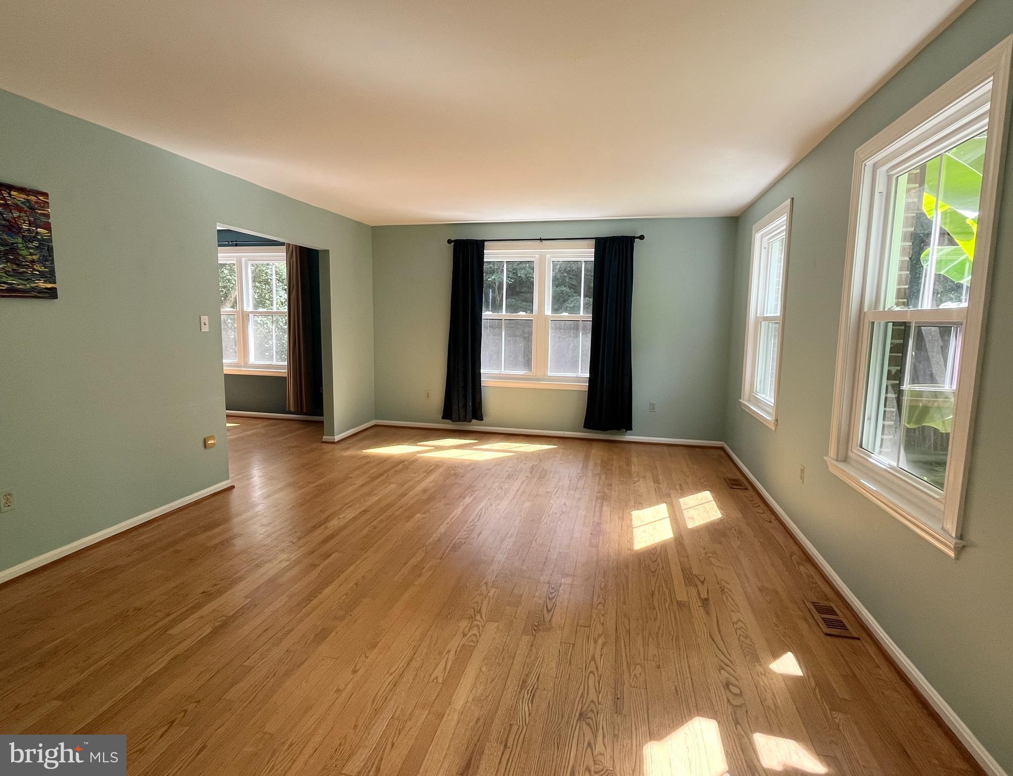 Owings, Maryland, 20736, United States, 5 Bedrooms Bedrooms, ,4 BathroomsBathrooms,Residential,For Sale,1943168