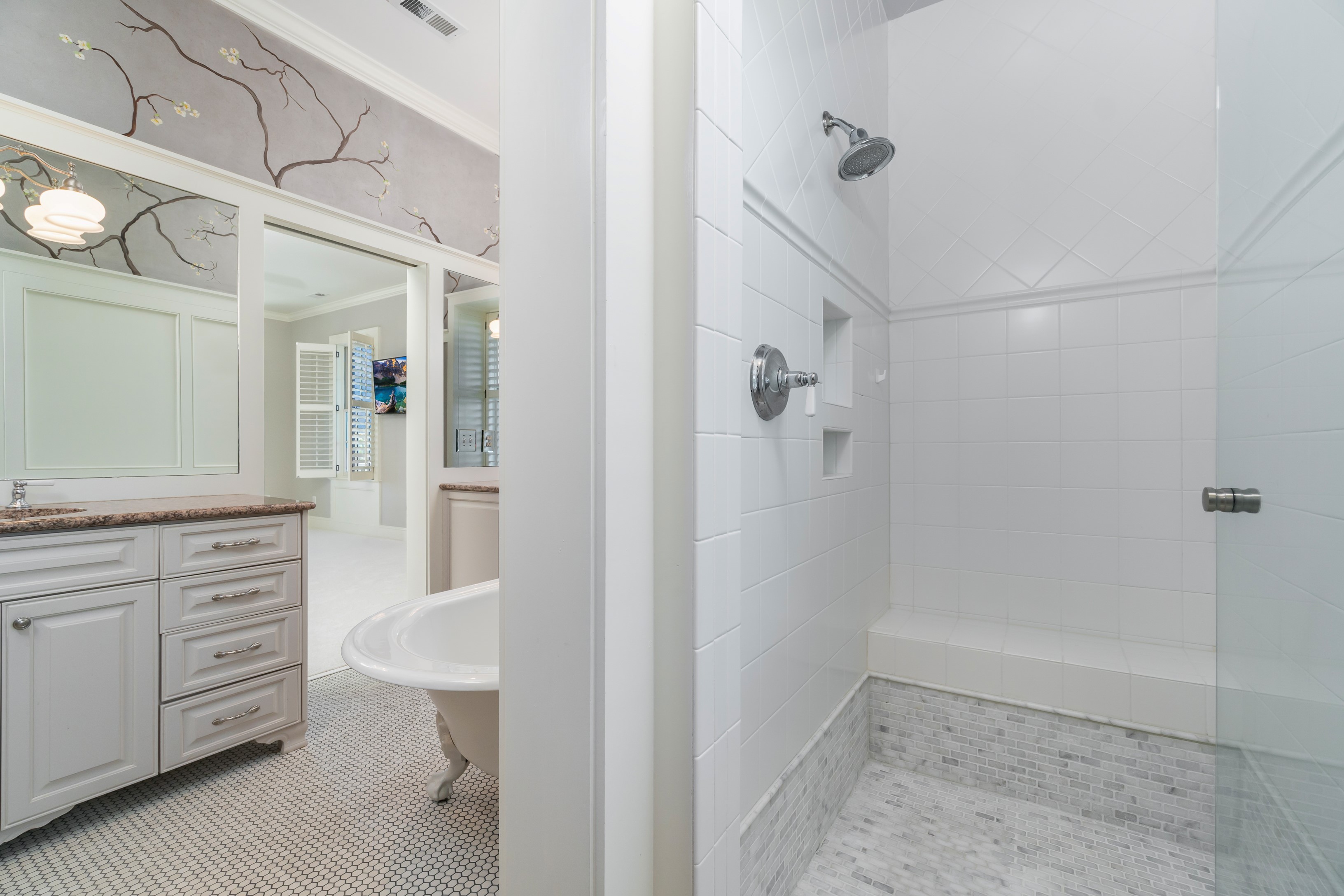 Oriental, North Carolina, 28571, United States, 3 Bedrooms Bedrooms, ,6 BathroomsBathrooms,Residential,For Sale,1825217
