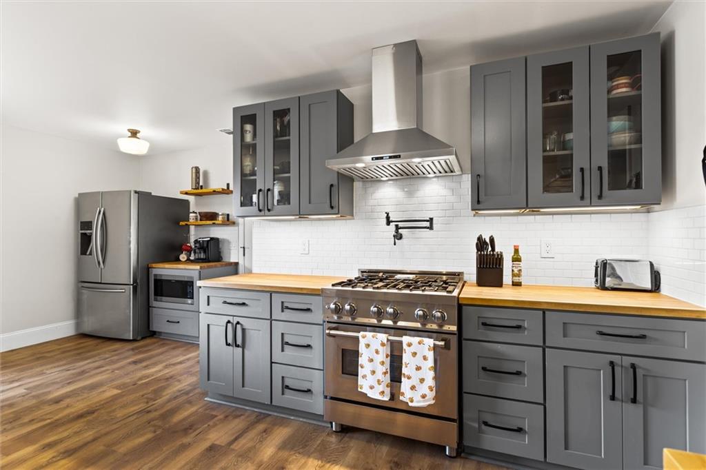 Dacula, Georgia, 30019, United States, 5 Bedrooms Bedrooms, ,4 BathroomsBathrooms,Residential,For Sale,1990423